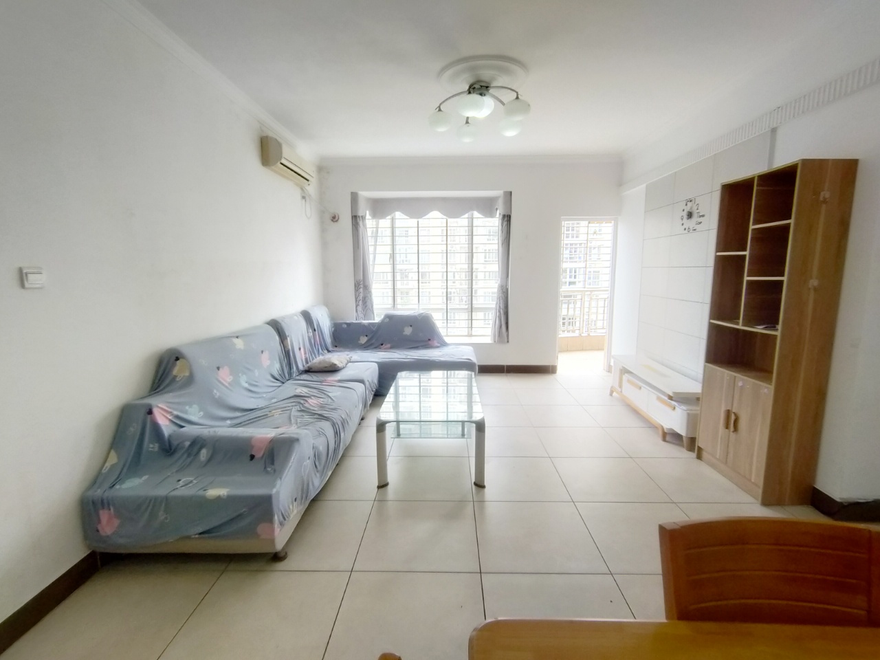 耀江花园 3室2厅2卫 155.0万 耀江花园 3室2厅2卫 155.0万室内图