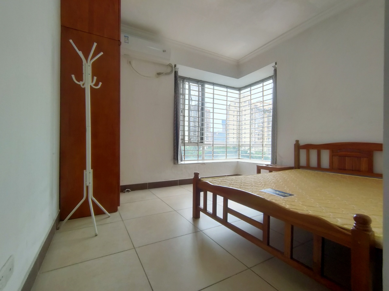 耀江花园 3室2厅2卫 155.0万 耀江花园 3室2厅2卫 155.0万室内图