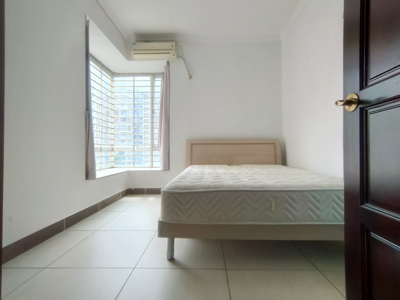 耀江花园 3室2厅2卫 155.0万 耀江花园 3室2厅2卫 155.0万室内图