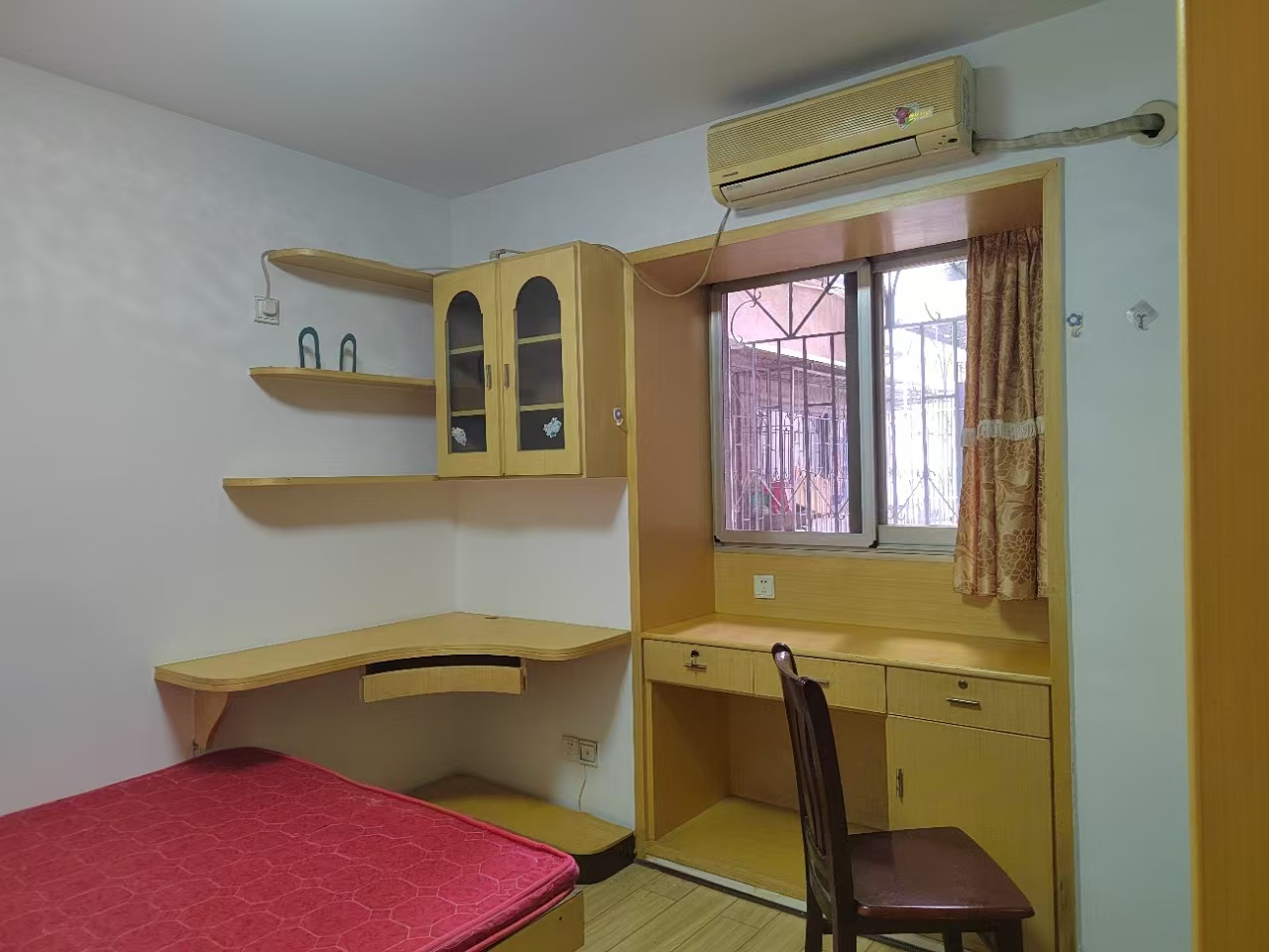 南大桥安居城(百姓市场) 2室2厅1卫 1600.0元/月 南大桥安居城(百姓市场) 2室2厅1卫 1600.0元/月室内图