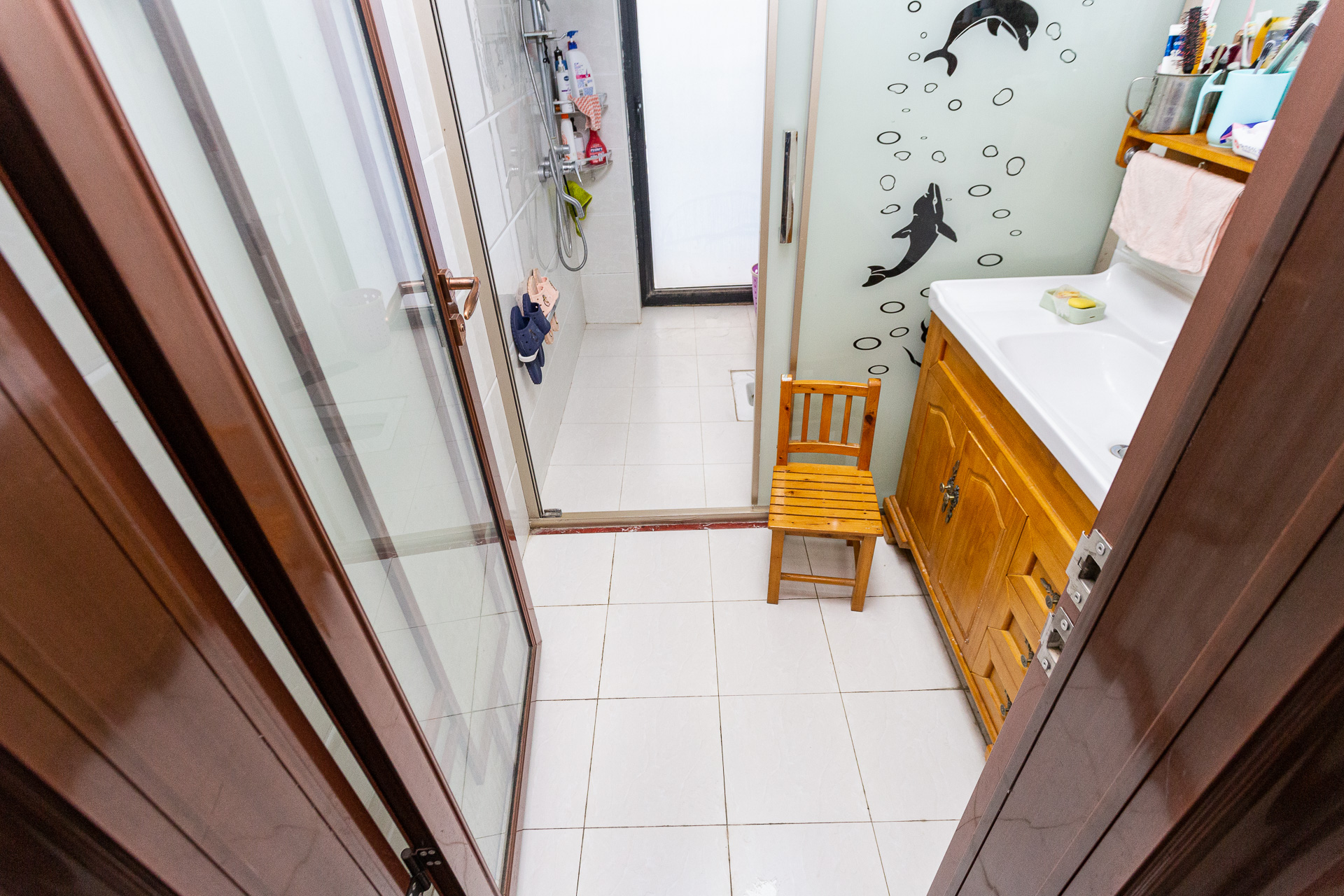 勤诚达新界 4室2厅2卫 99.0万 勤诚达新界 4室2厅2卫 99.0万卫生间