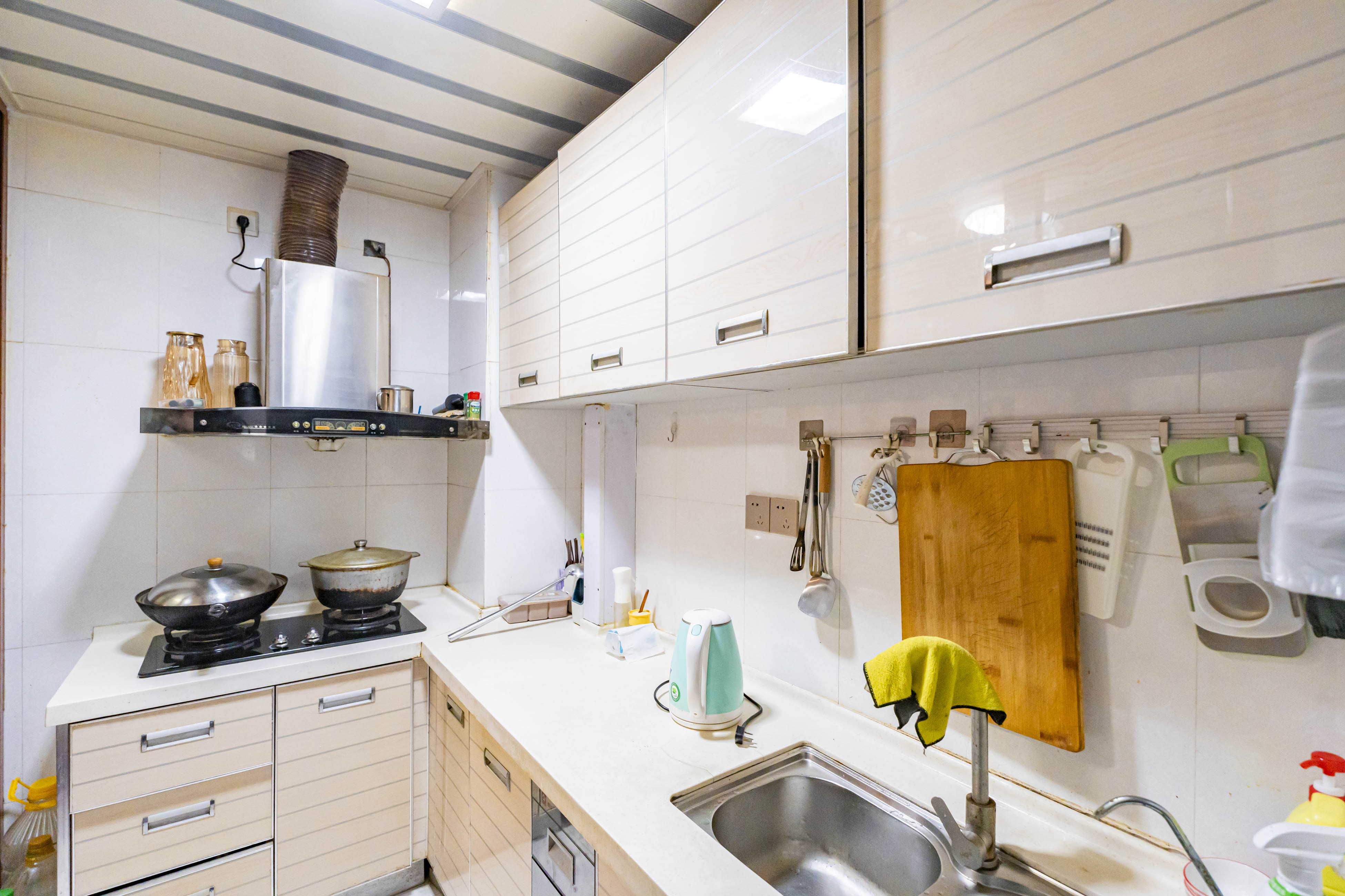 华盛新外滩  2室2厅1卫    103.0万 华盛新外滩  2室2厅1卫    103.0万厨房