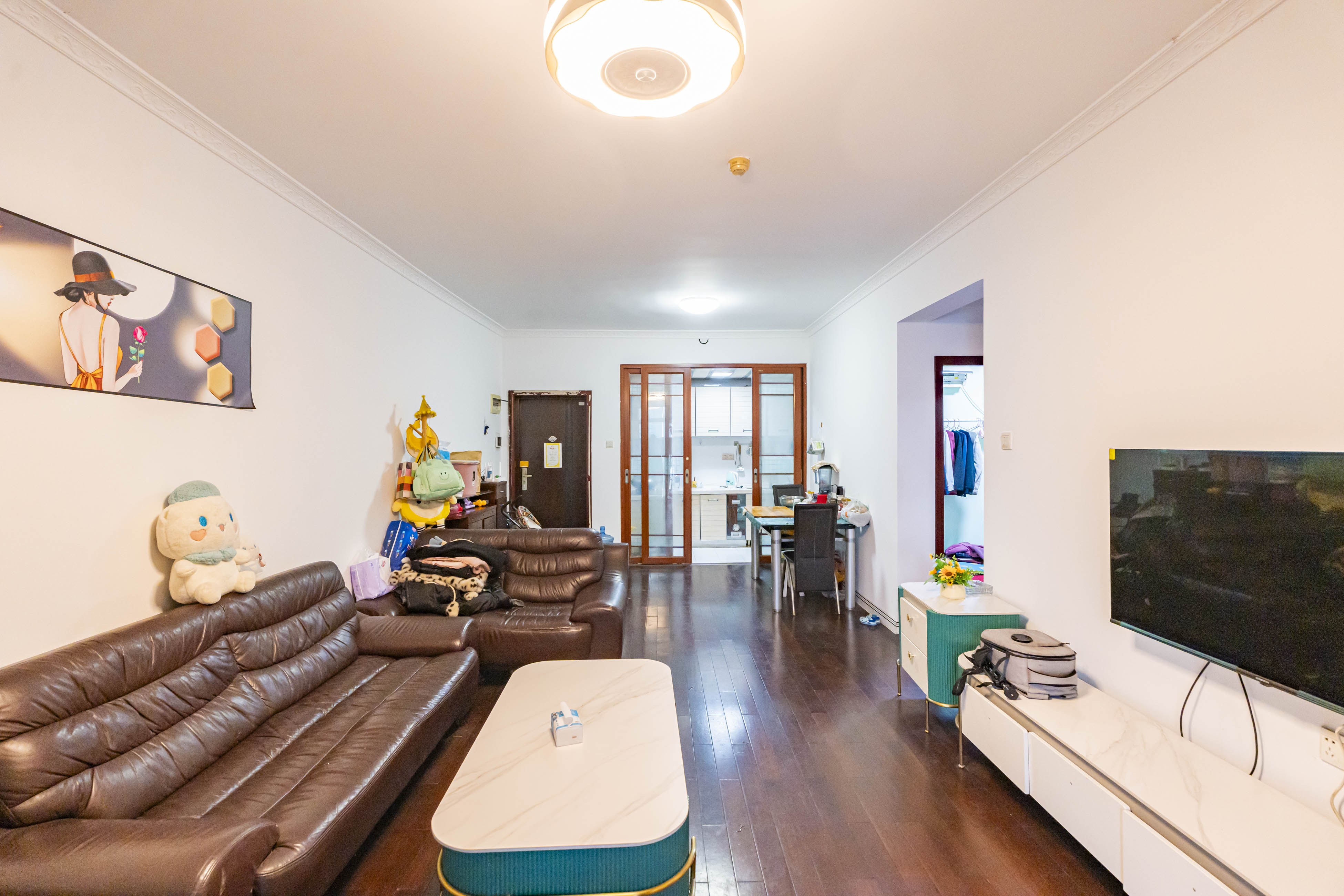 华盛新外滩  2室2厅1卫    103.0万 华盛新外滩  2室2厅1卫    103.0万客厅