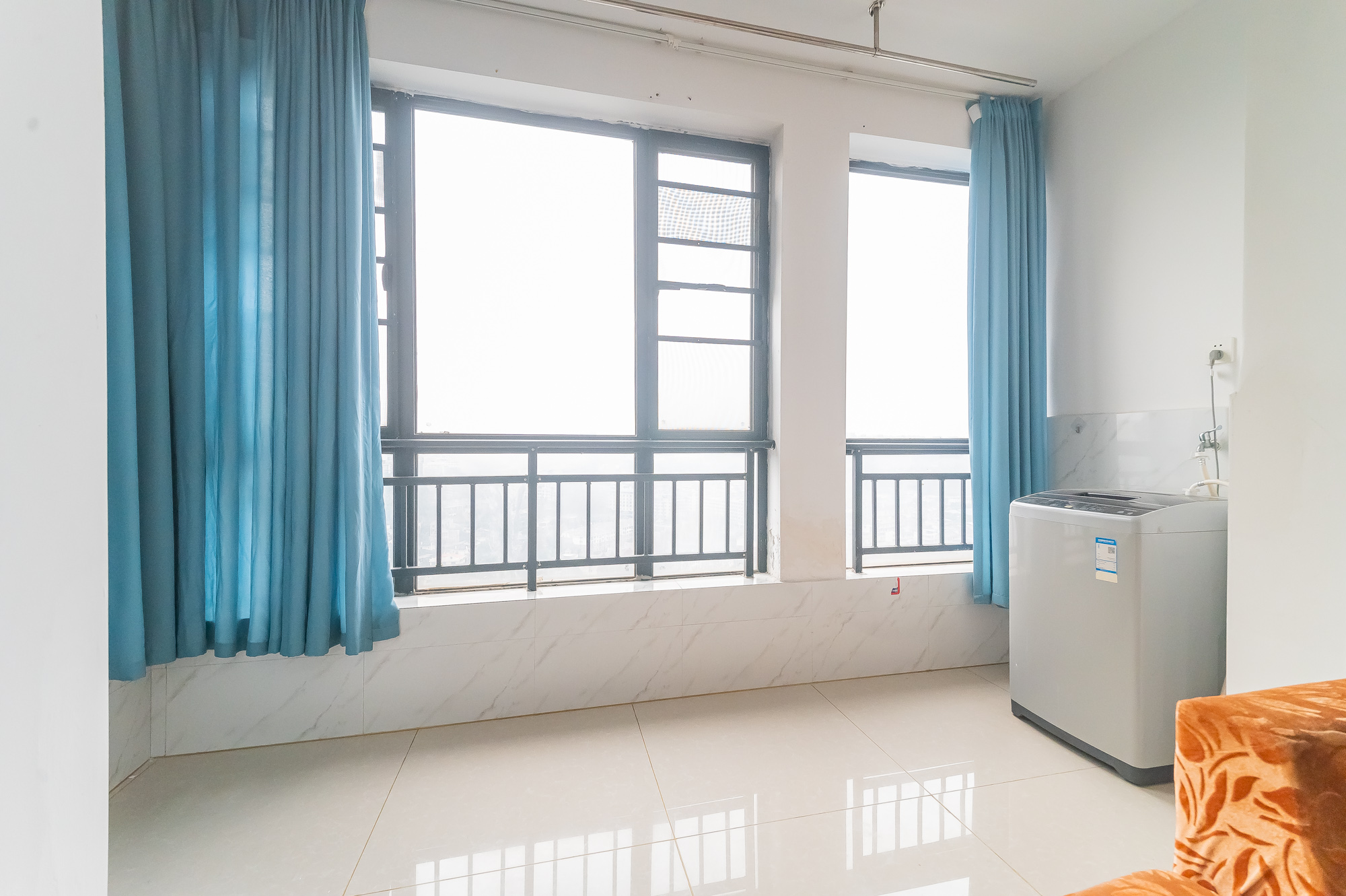 松雅湖金岸 2室2厅1卫 60.8万 松雅湖金岸 2室2厅1卫 60.8万阳台