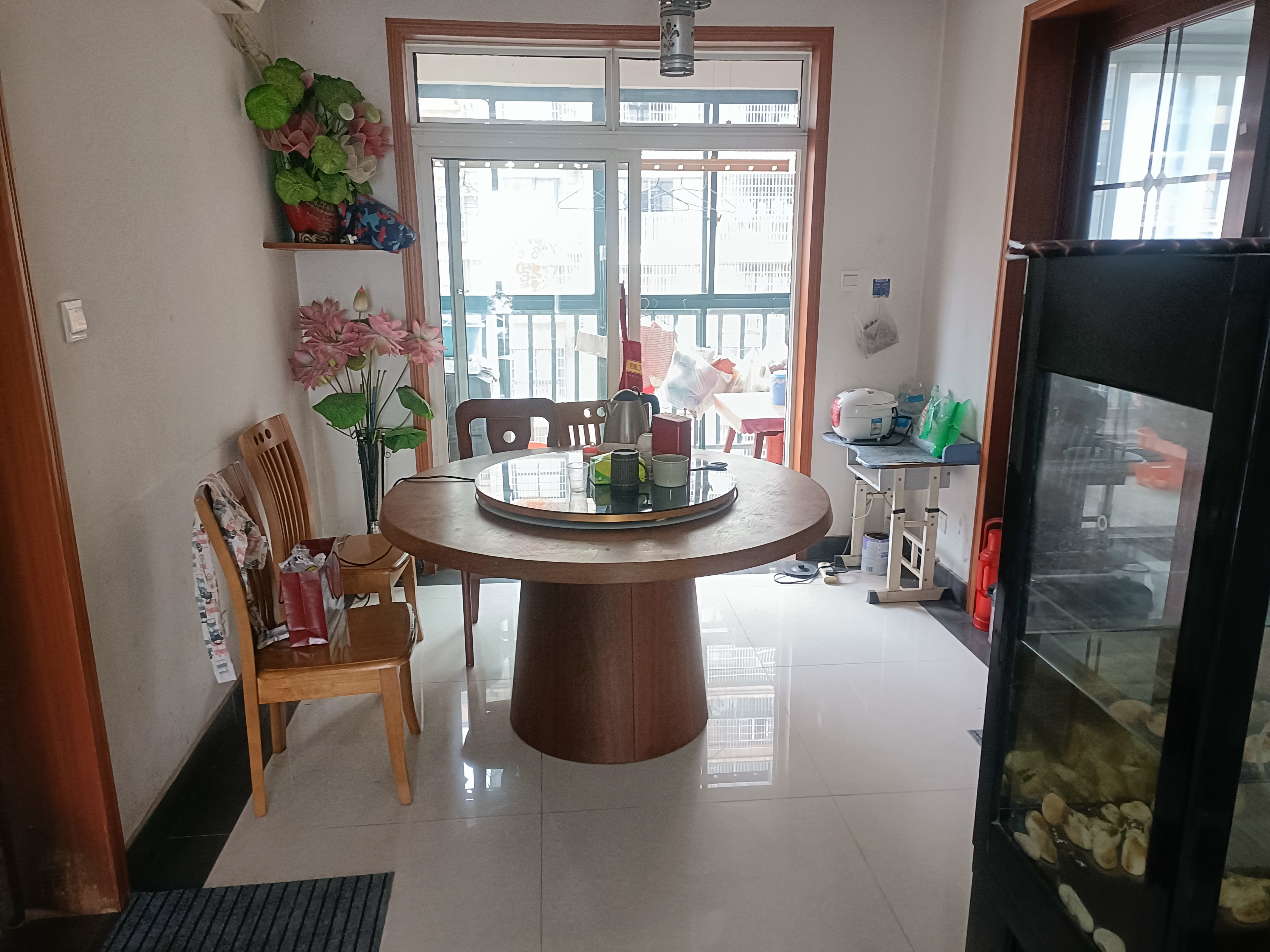 博雅湘水湾 5室2厅2卫 2500.0元/月 博雅湘水湾 5室2厅2卫 2500.0元/月室内图