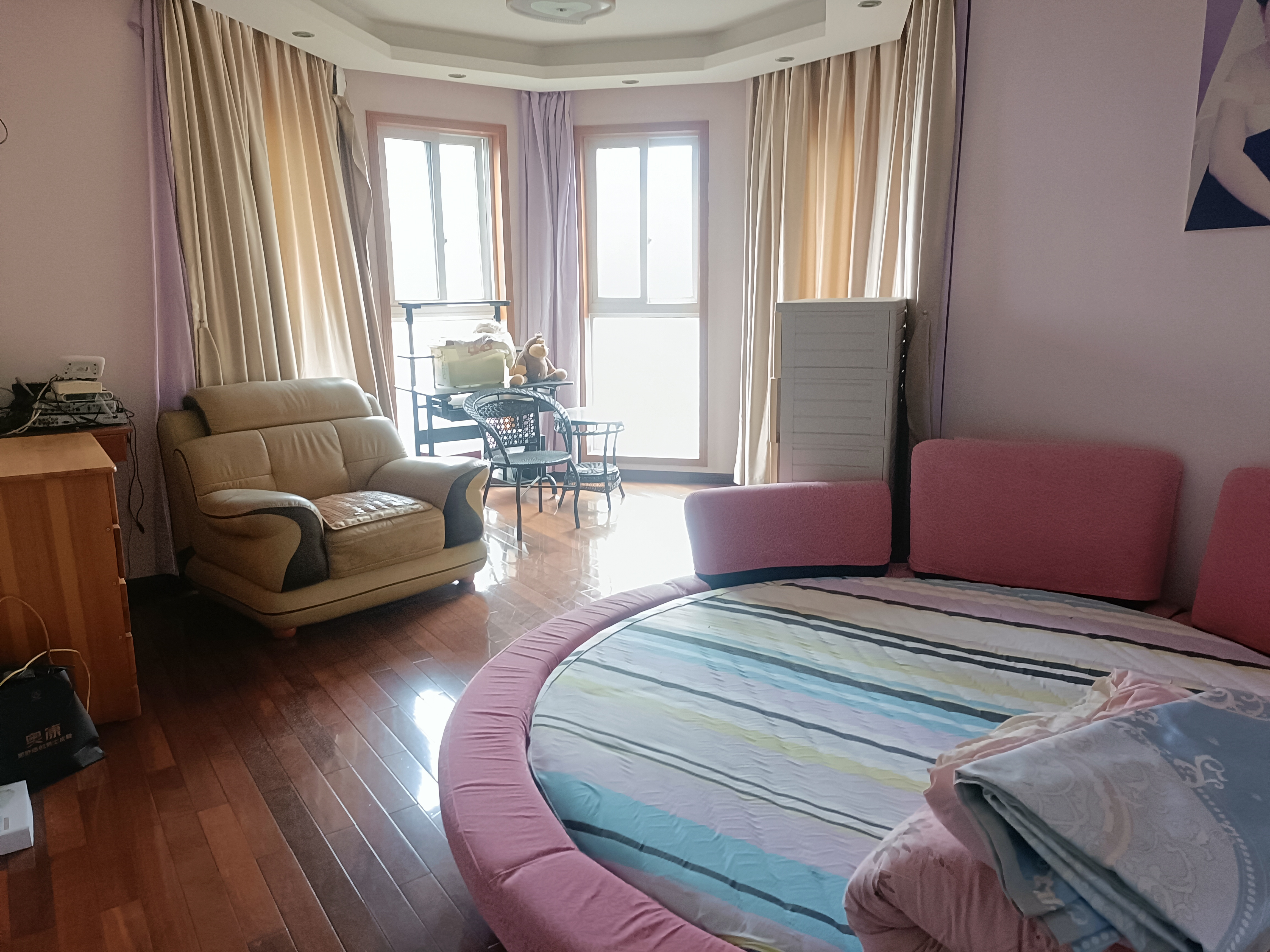 博雅湘水湾 5室2厅2卫 2500.0元/月 博雅湘水湾 5室2厅2卫 2500.0元/月室内图