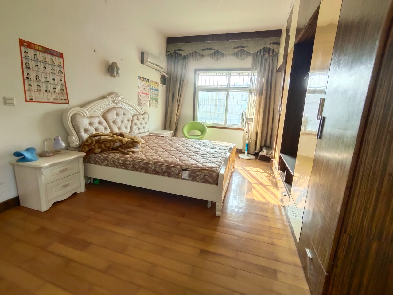 天鹅花园别墅区 3室2厅1卫 46.0万 天鹅花园别墅区 3室2厅1卫 46.0万室内图