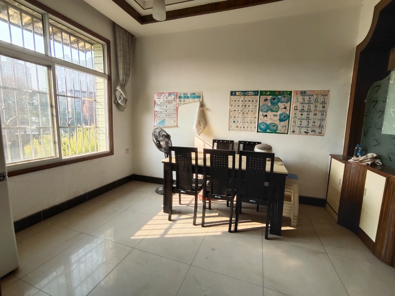 天鹅花园别墅区 3室2厅1卫 46.0万 天鹅花园别墅区 3室2厅1卫 46.0万室内图