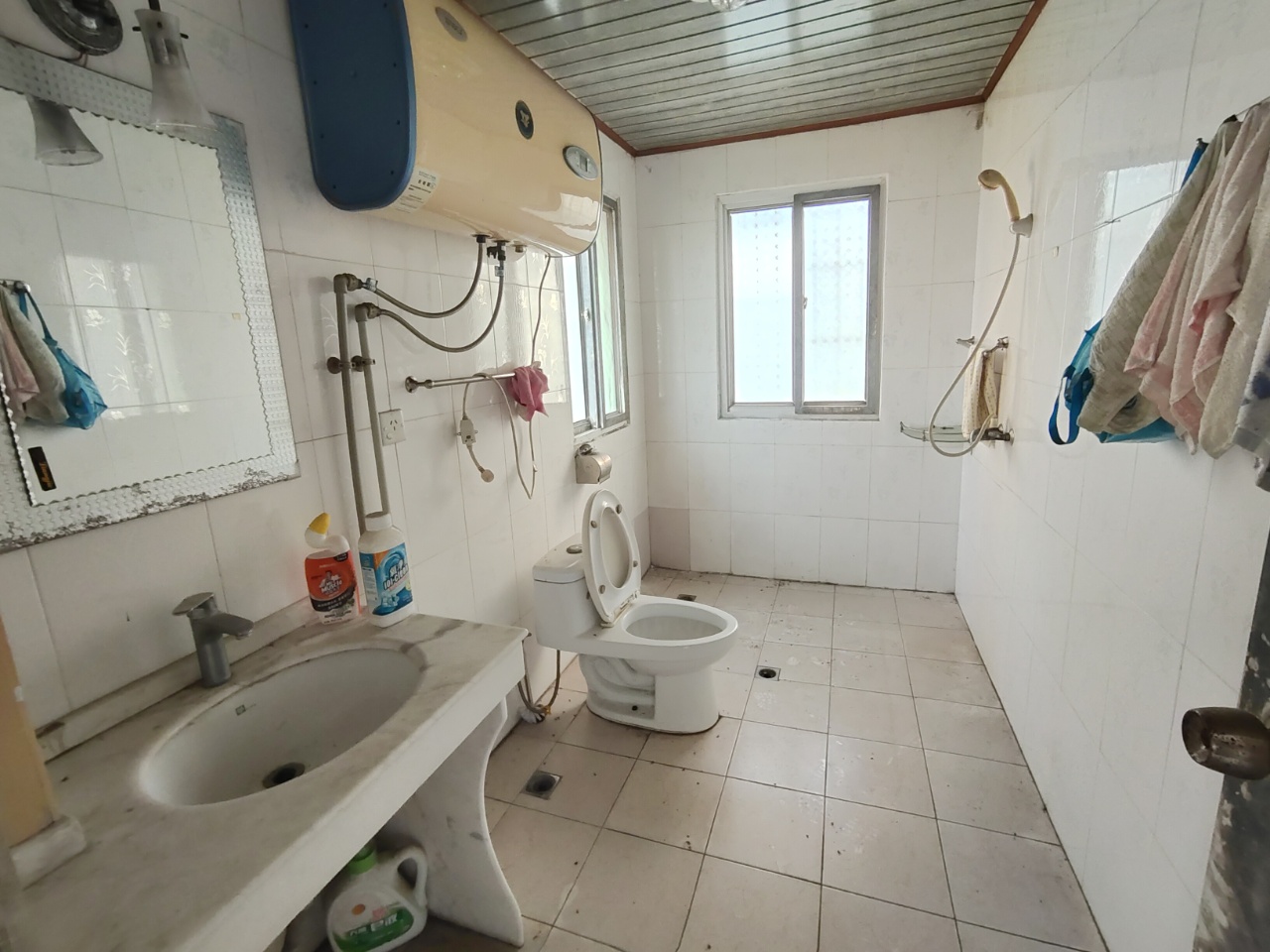 天鹅花园别墅区 3室2厅1卫 46.0万 天鹅花园别墅区 3室2厅1卫 46.0万室内图