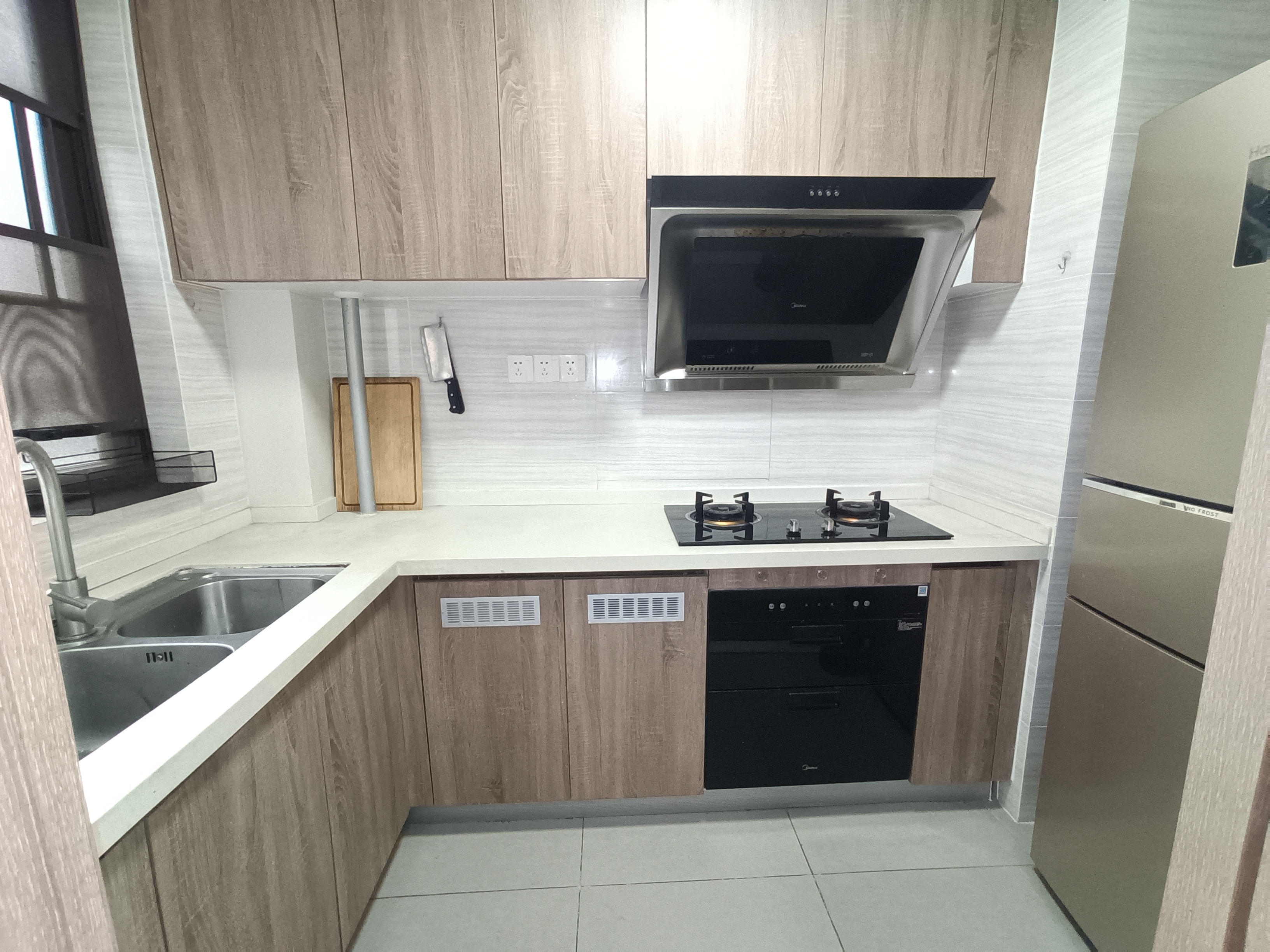 美的翰城  3室2厅2卫    112.0万 美的翰城  3室2厅2卫    112.0万室内图