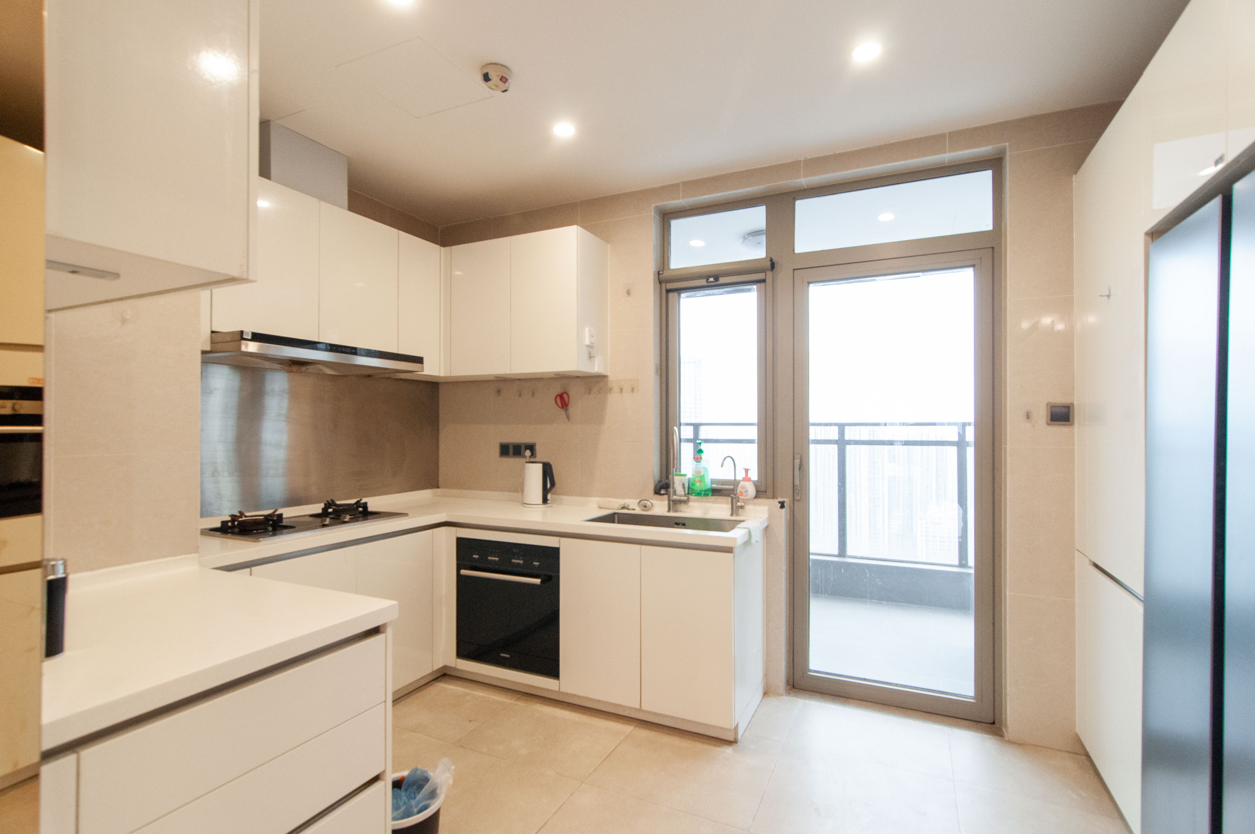 梅溪湖金茂府(金茂广场)(金茂览秀城) 4室2厅4卫 980.0万 梅溪湖金茂府(金茂广场)(金茂览秀城) 4室2厅4卫 980.0万厨房