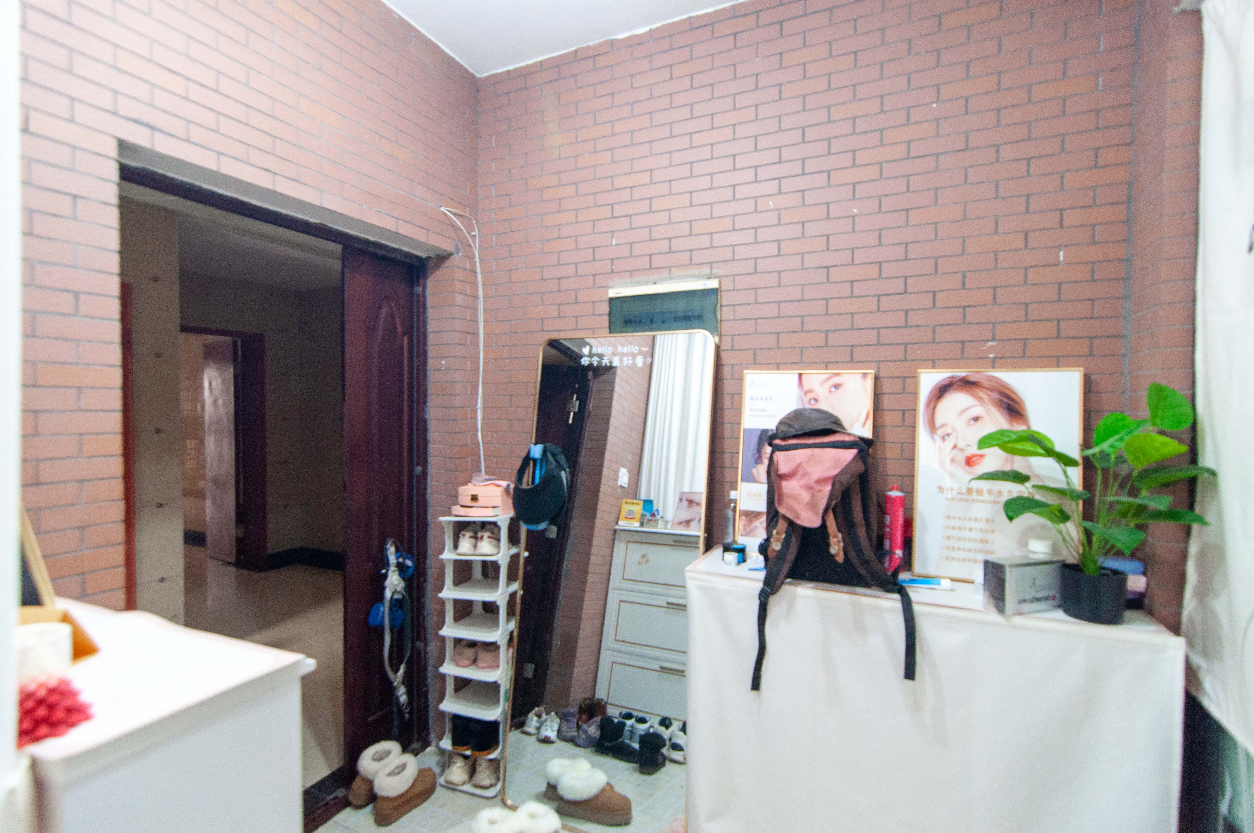 西点公园里  3室2厅2卫   162.00万其他