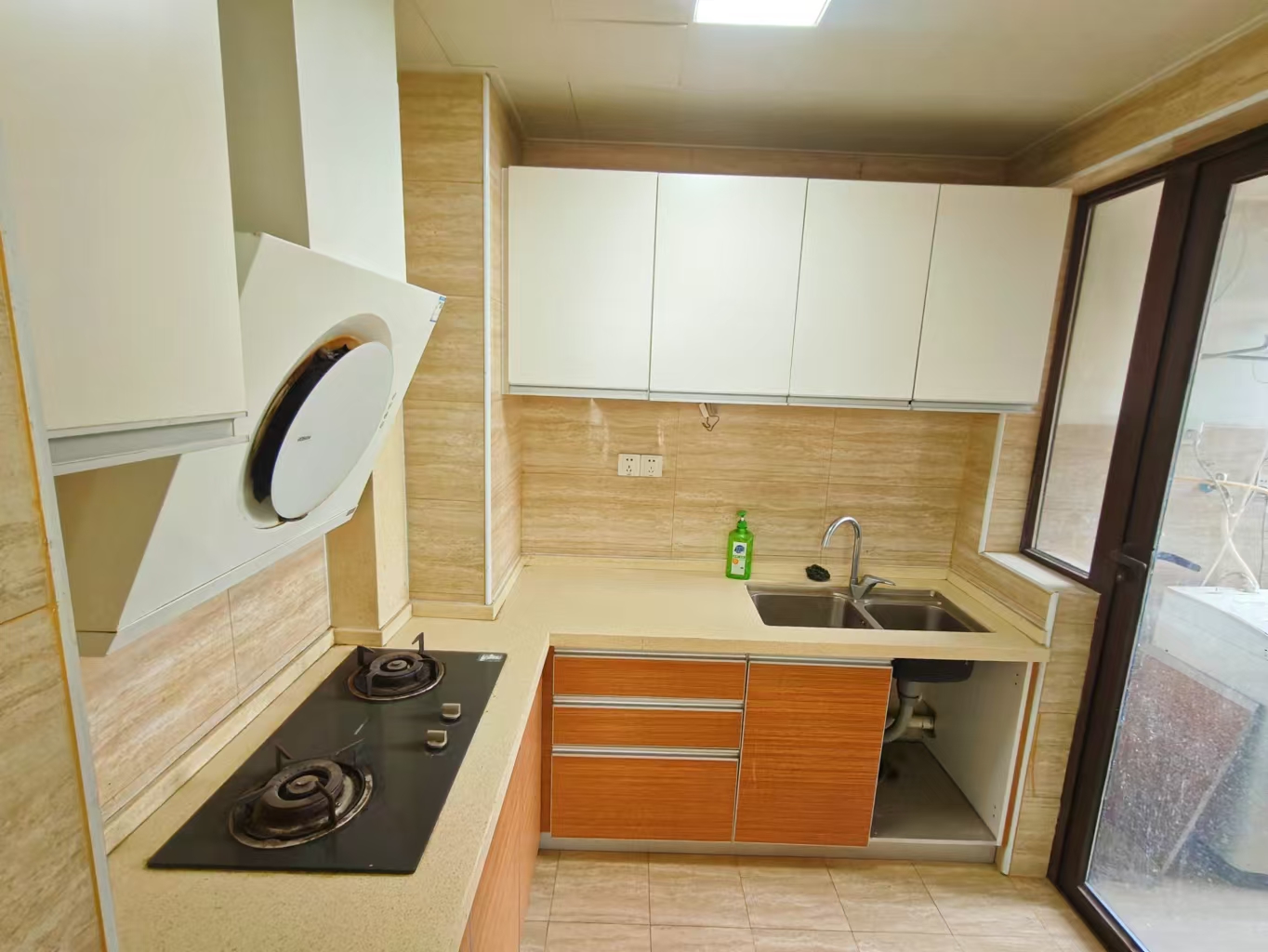 华润橡树湾 3室2厅1卫 2200.0元/月 华润橡树湾 3室2厅1卫 2200.0元/月室内图