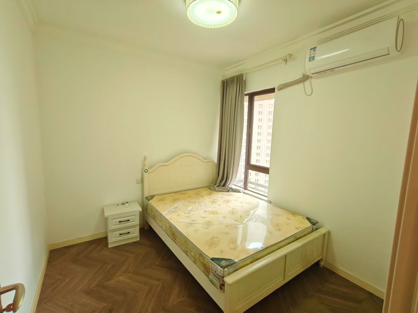 华润橡树湾 3室2厅1卫 2200.0元/月 华润橡树湾 3室2厅1卫 2200.0元/月室内图