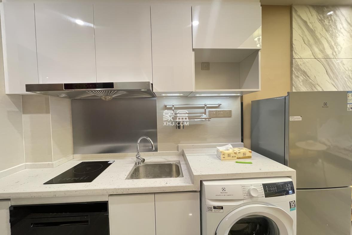 恒大誉府(融誉商业中心) 1室0厅1卫 1600.0元/月 恒大誉府(融誉商业中心) 1室0厅1卫 1600.0元/月室内图