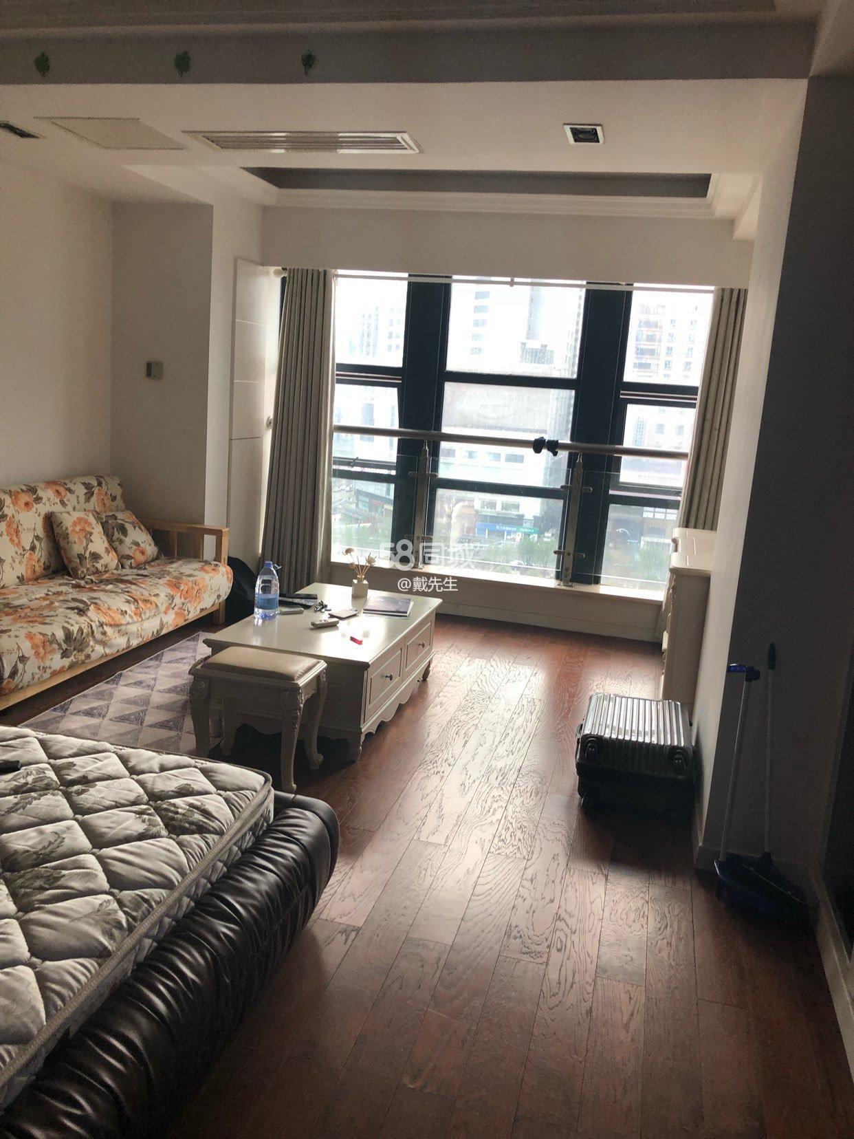 壹号公馆 1室1厅1卫 2300.0元/月 壹号公馆 1室1厅1卫 2300.0元/月室内图