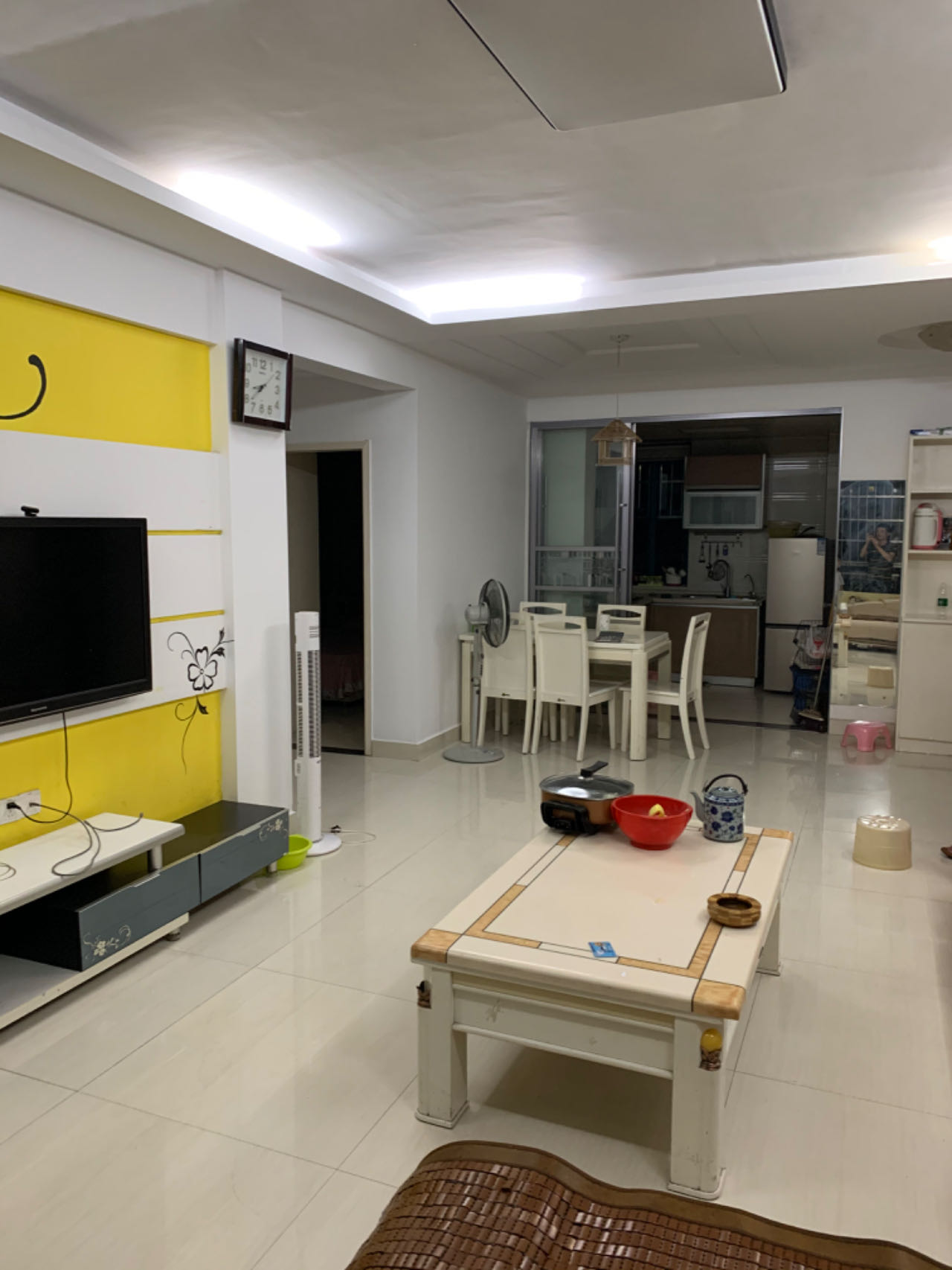 云顶上品  3室2厅1卫    1650.0元/月 云顶上品  3室2厅1卫    1650.0元/月室内图