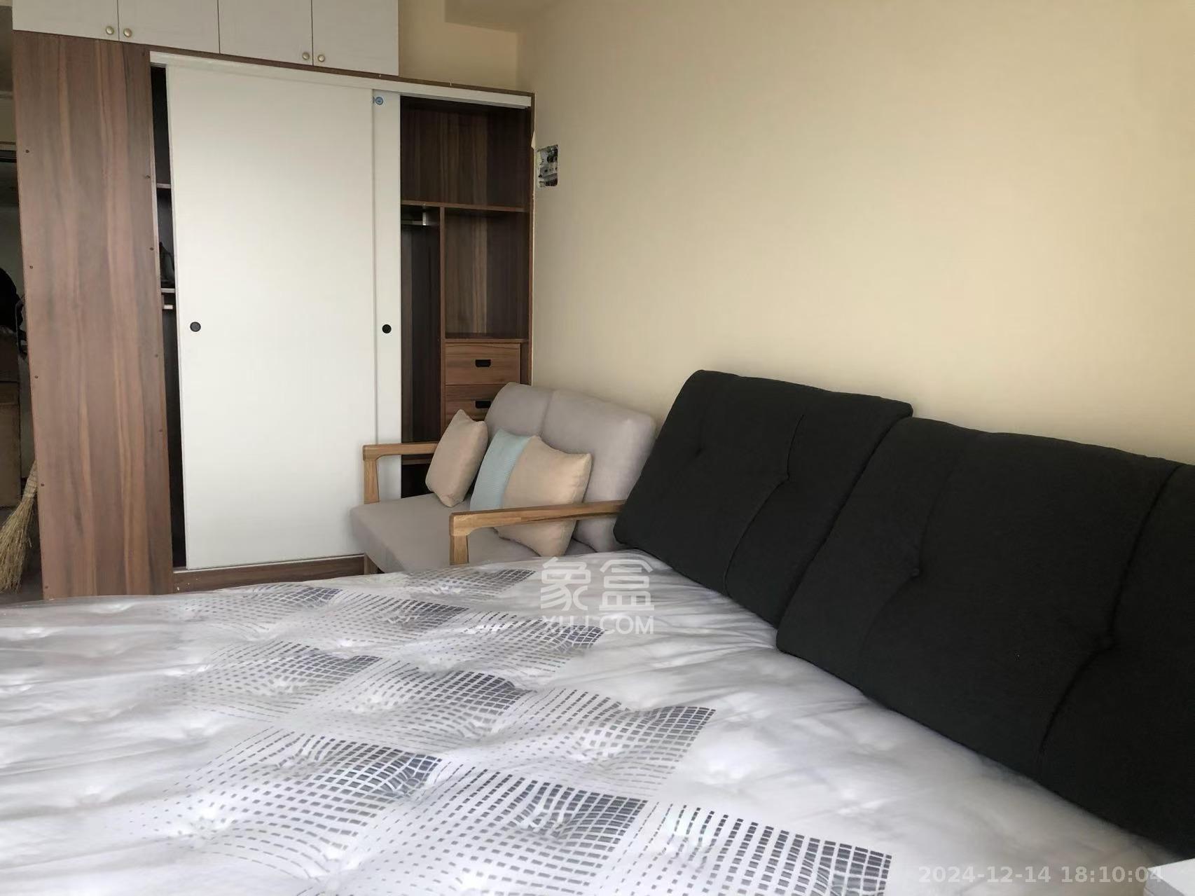 五峰国际 1室1厅1卫 1700.0元/月 五峰国际 1室1厅1卫 1700.0元/月室内图