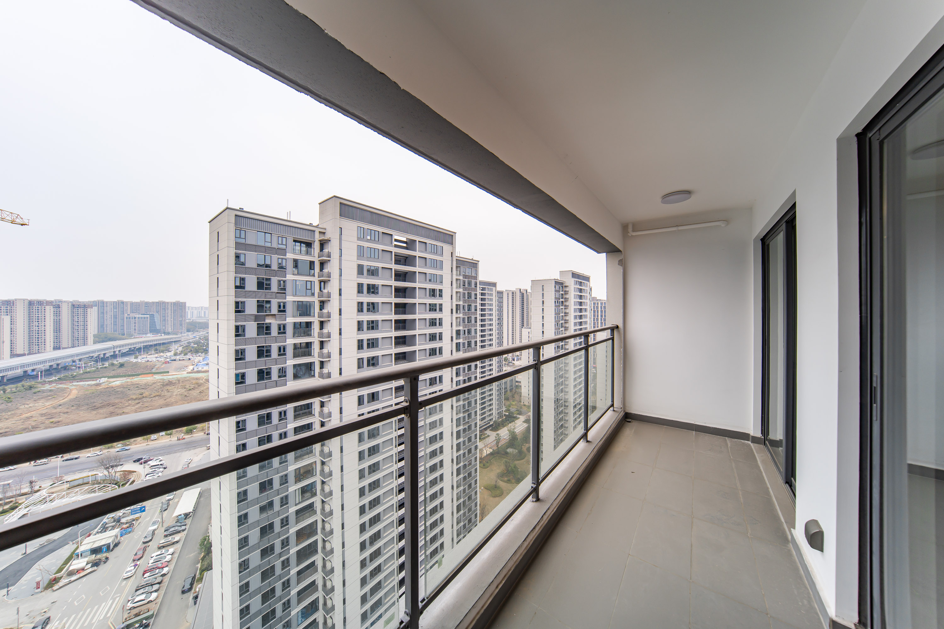 卓越洋湖晴翠 3室2厅1卫 148.0万 卓越洋湖晴翠 3室2厅1卫 148.0万阳台