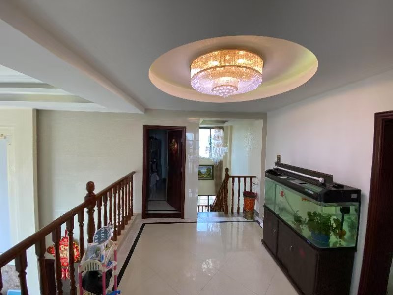 国瑞花园 6室2厅3卫 8000.0元/月 国瑞花园 6室2厅3卫 8000.0元/月室内图