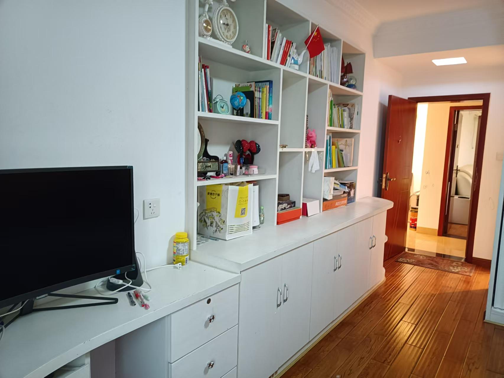 香雨一品 2室1厅2卫 2600.0元/月 香雨一品 2室1厅2卫 2600.0元/月室内图