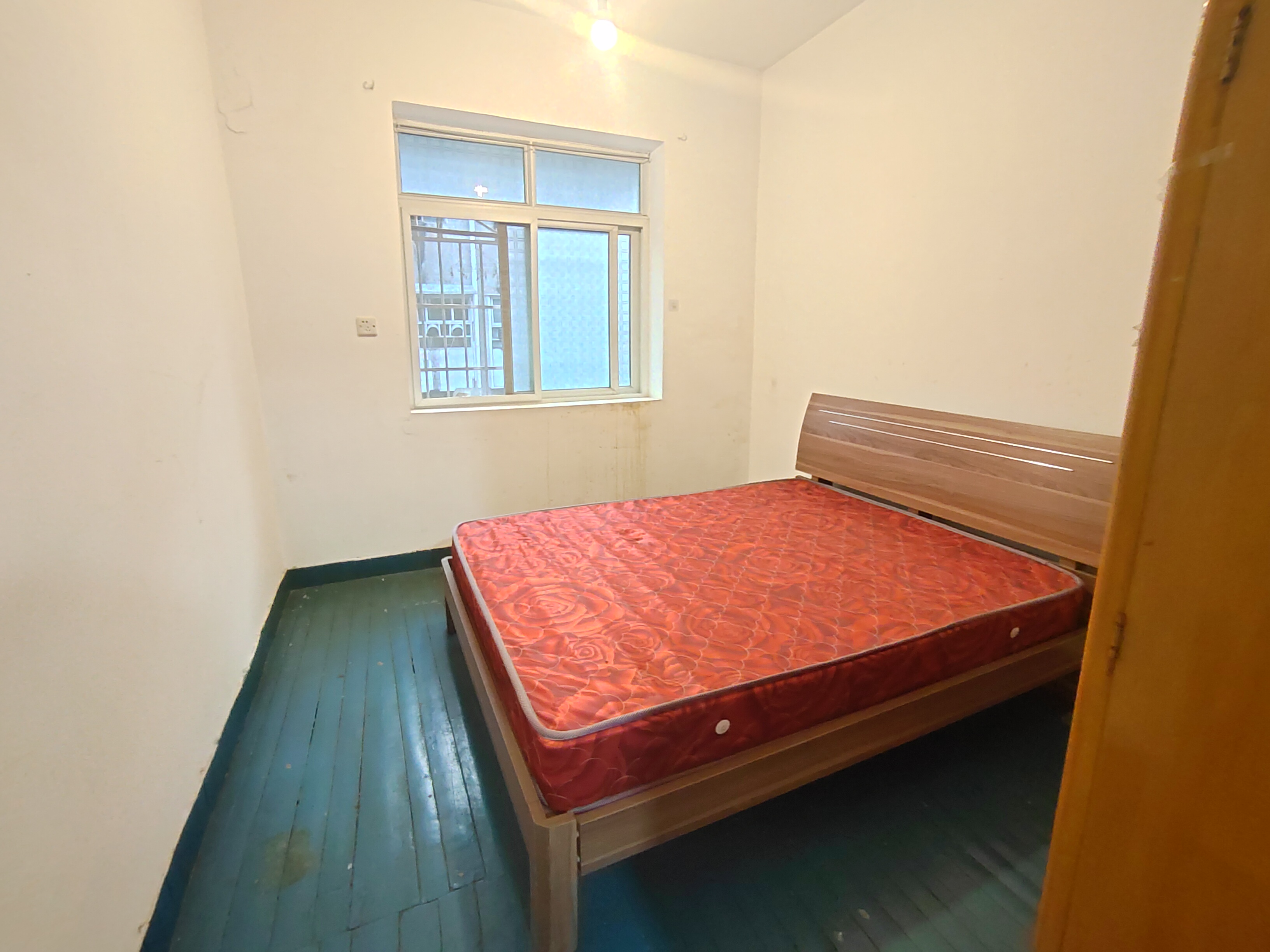 银馨家园(贺家土电厂生活区) 2室1厅1卫 500.0元/月 银馨家园(贺家土电厂生活区) 2室1厅1卫 500.0元/月室内图