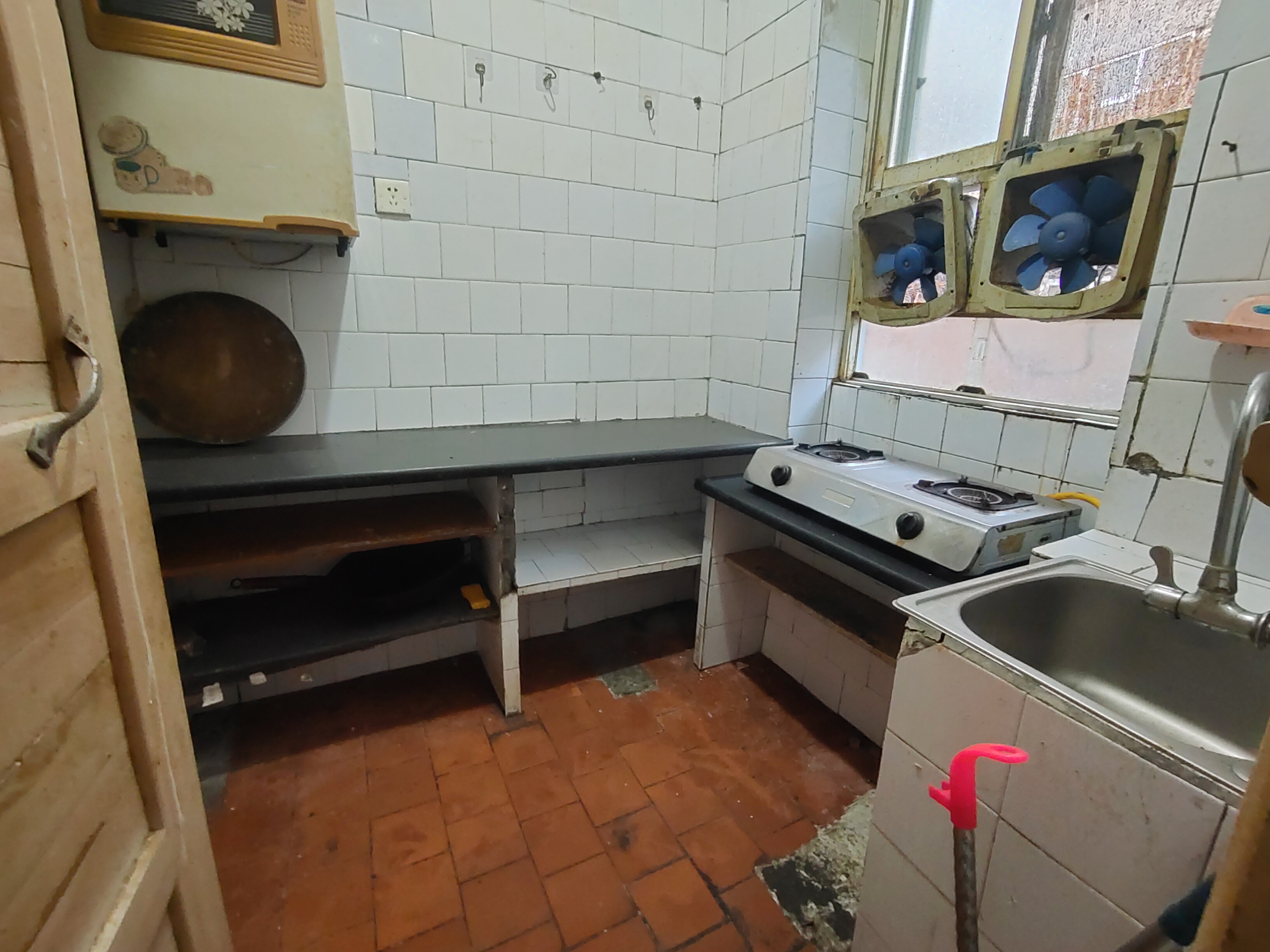 银馨家园(贺家土电厂生活区) 2室1厅1卫 500.0元/月 银馨家园(贺家土电厂生活区) 2室1厅1卫 500.0元/月室内图