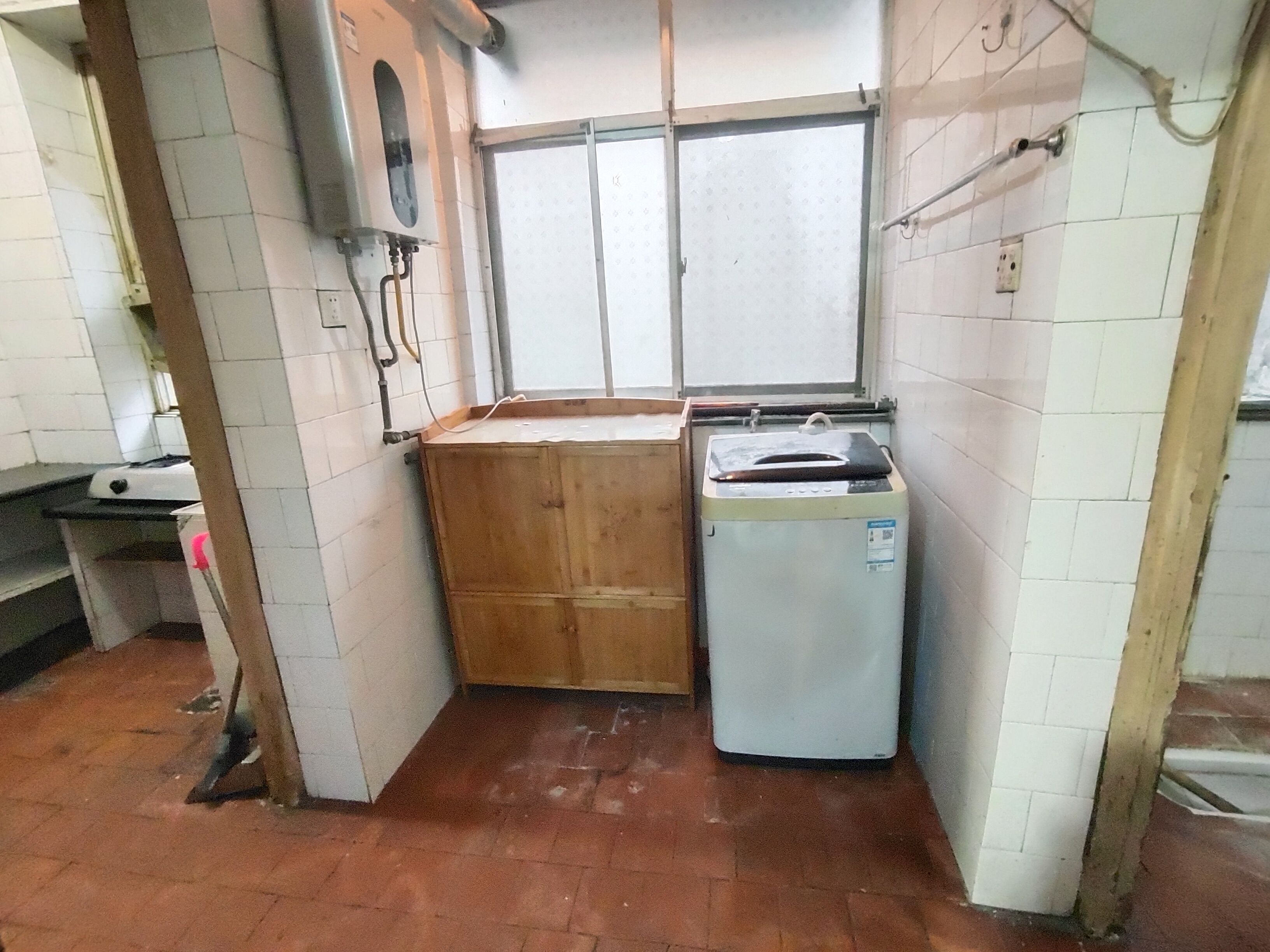 银馨家园(贺家土电厂生活区) 2室1厅1卫 500.0元/月 银馨家园(贺家土电厂生活区) 2室1厅1卫 500.0元/月室内图