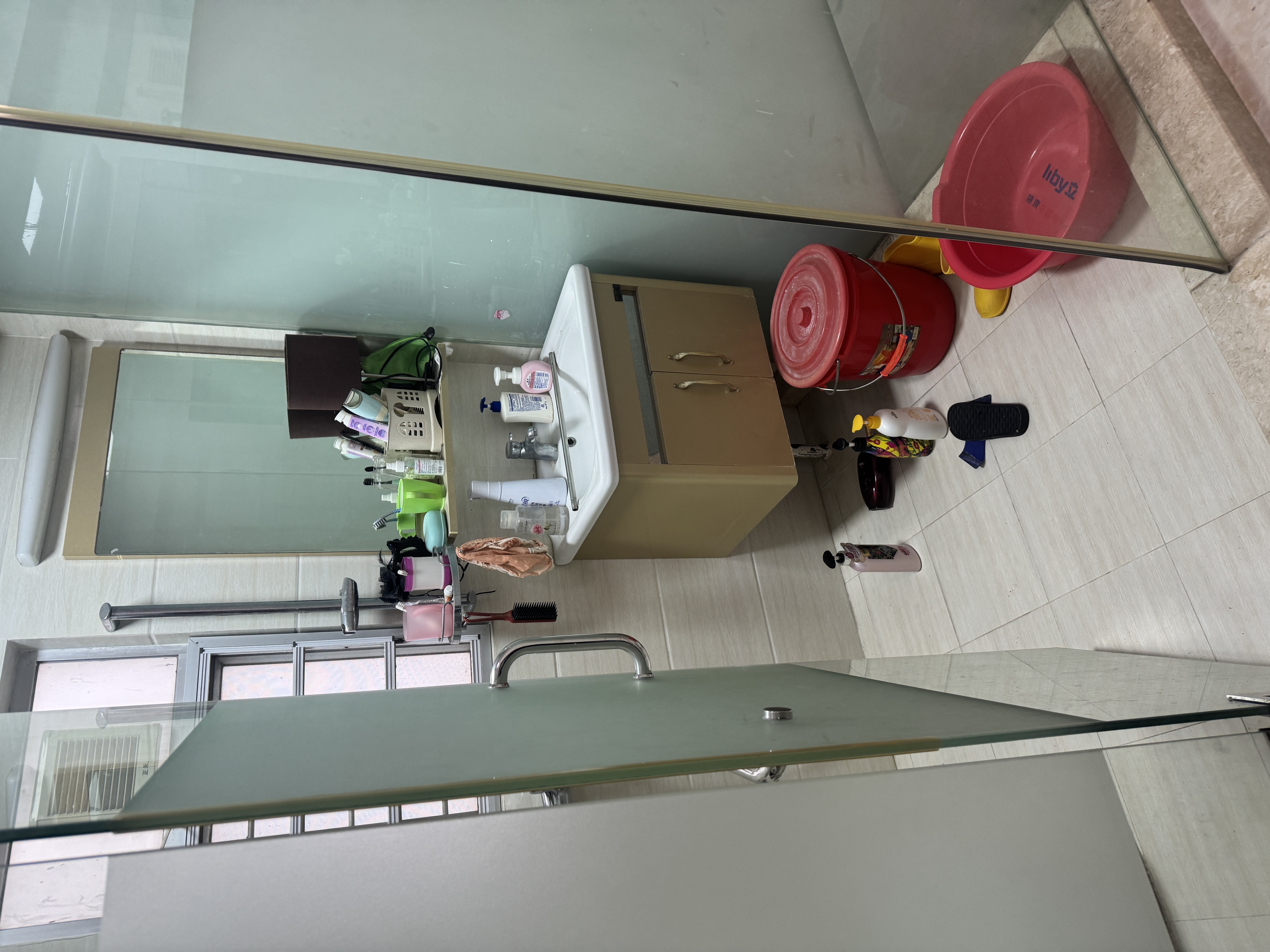 银谷苑 3室2厅2卫 105.0万 银谷苑 3室2厅2卫 105.0万卫生间