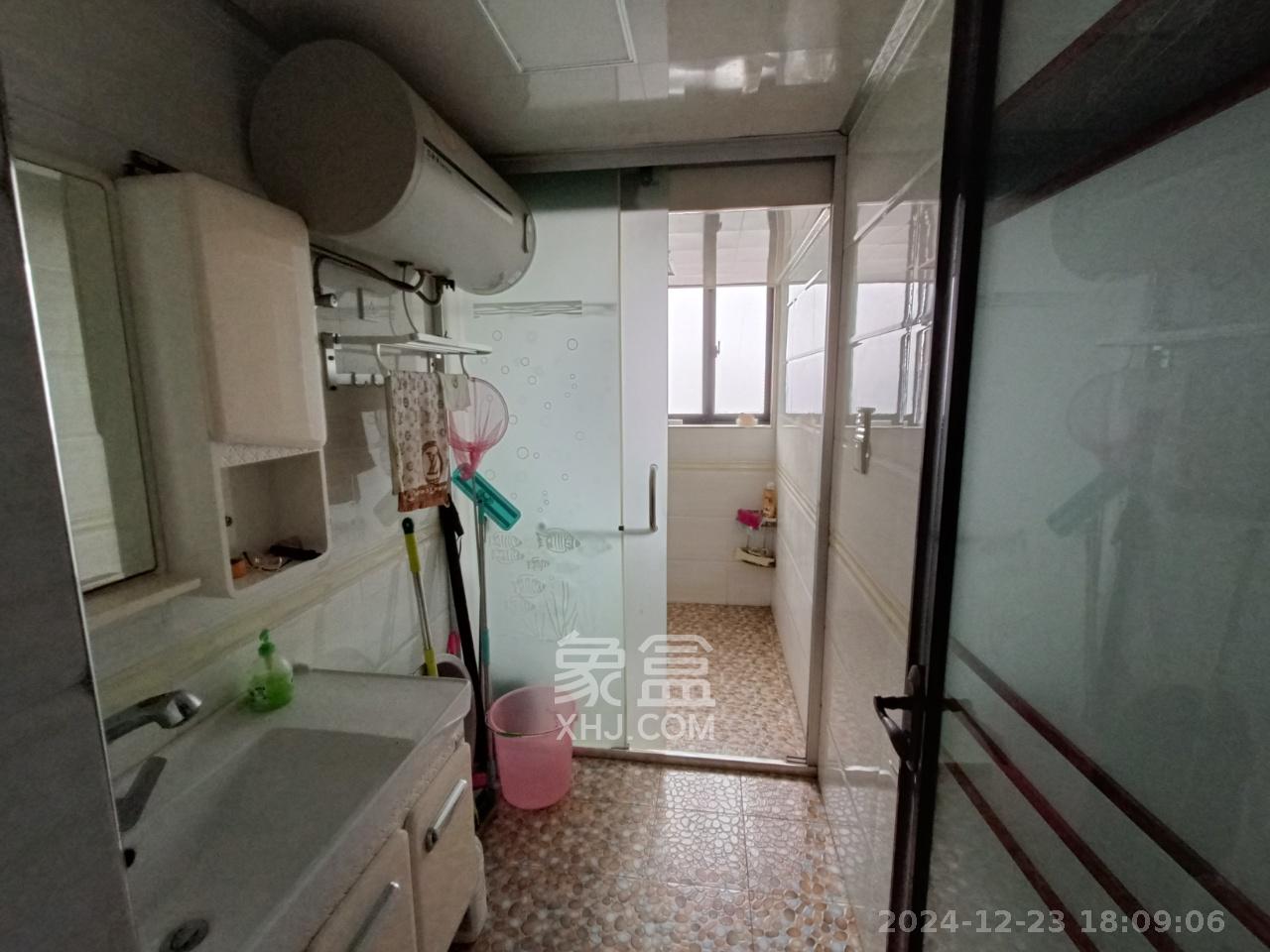 金富星城 4室2厅2卫 2200.0元/月 金富星城 4室2厅2卫 2200.0元/月室内图