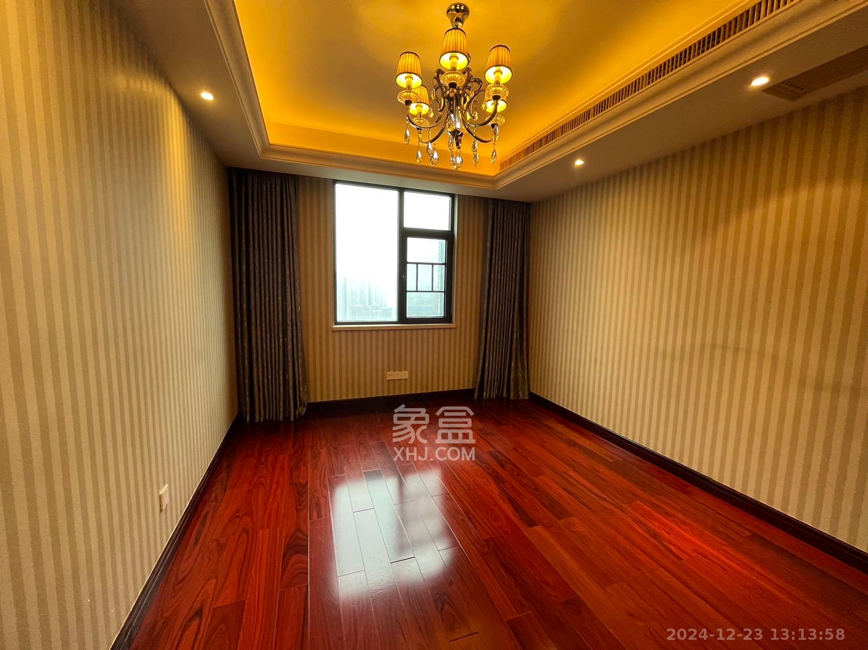 运达中央广场一、二期 3室2厅2卫 12000.0元/月 运达中央广场一、二期 3室2厅2卫 12000.0元/月室内图