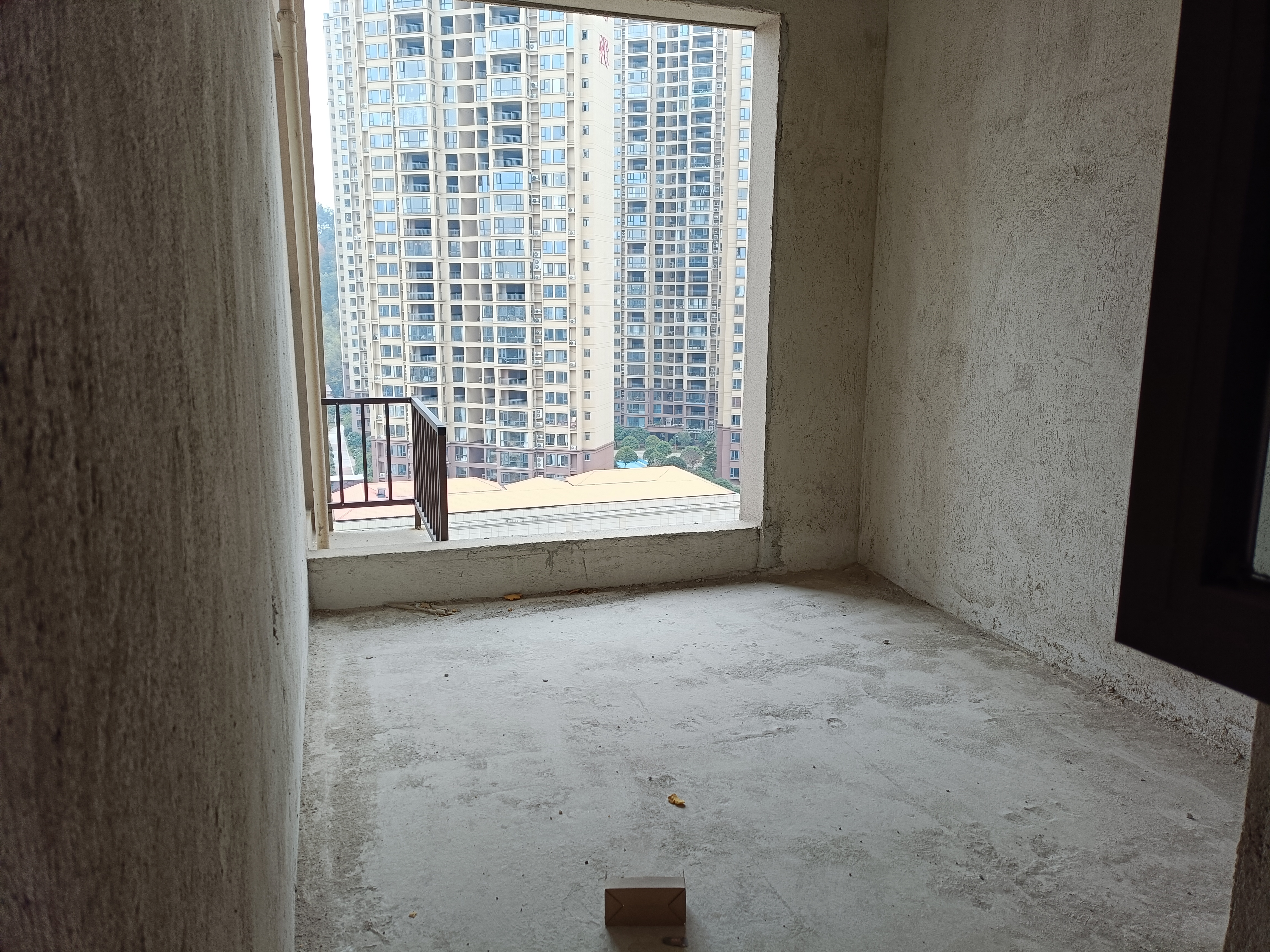 嘉熙紫台 4室2厅2卫 75.8万 嘉熙紫台 4室2厅2卫 75.8万客厅