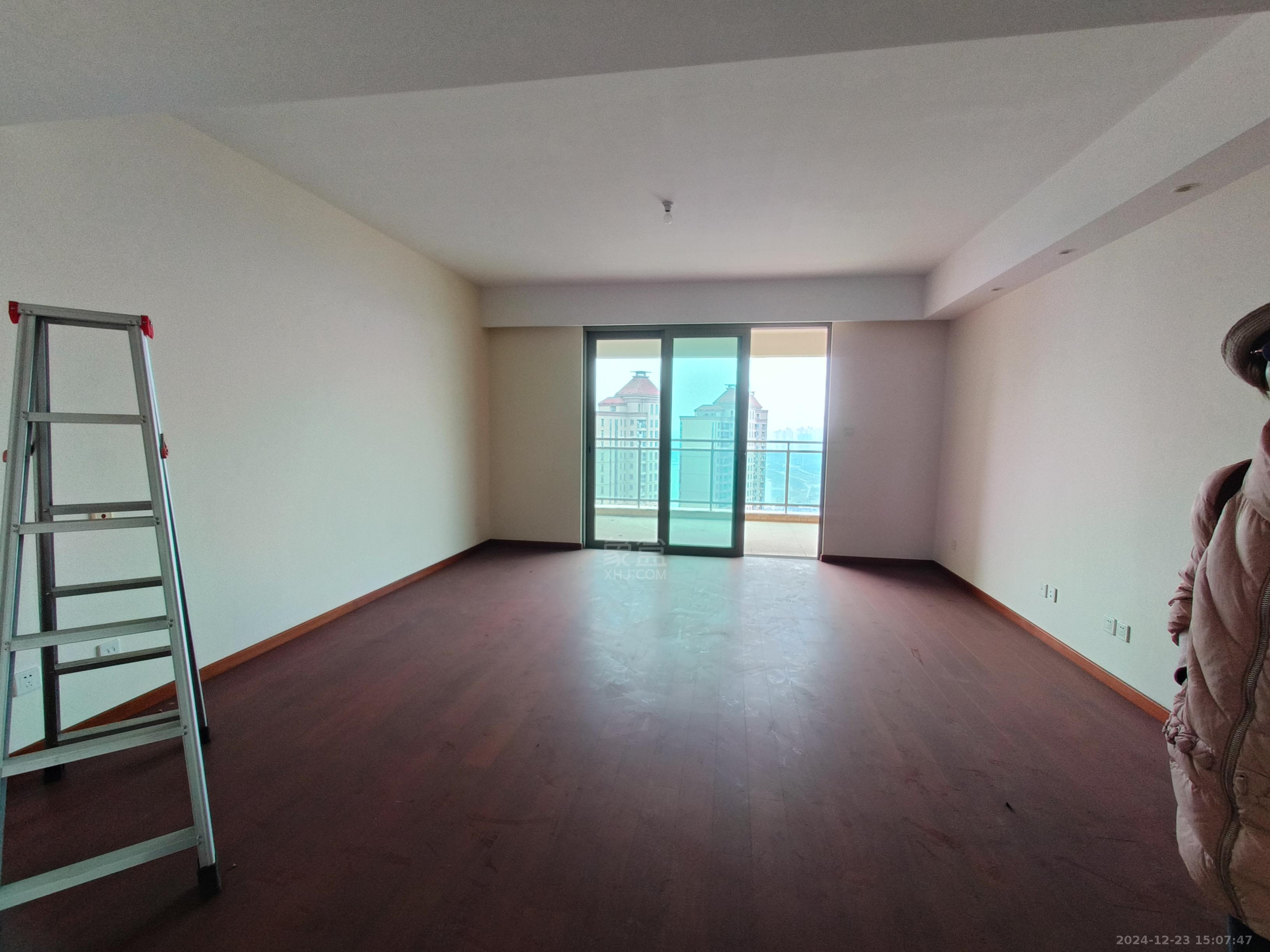 晋合湘水湾一期 4室2厅2卫 5000.0元/月 晋合湘水湾一期 4室2厅2卫 5000.0元/月室内图