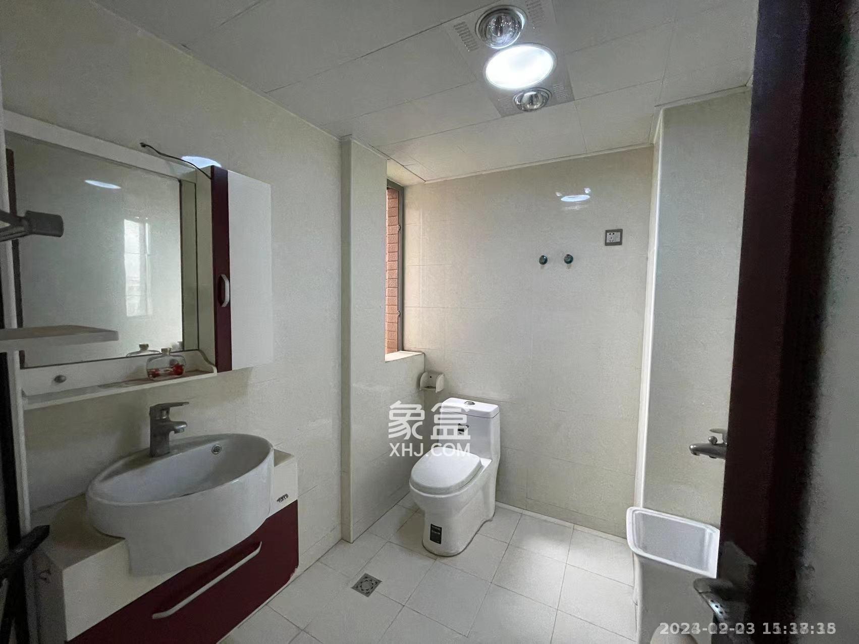 上海城小区  3室2厅2卫    2200.0元/月 上海城小区  3室2厅2卫    2200.0元/月室内图