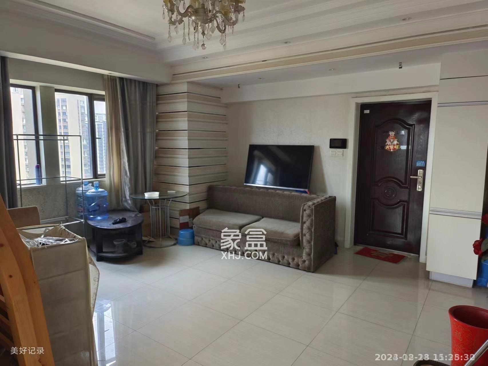 喜盈门范城 1室2厅1卫 2600.0元/月 喜盈门范城 1室2厅1卫 2600.0元/月室内图