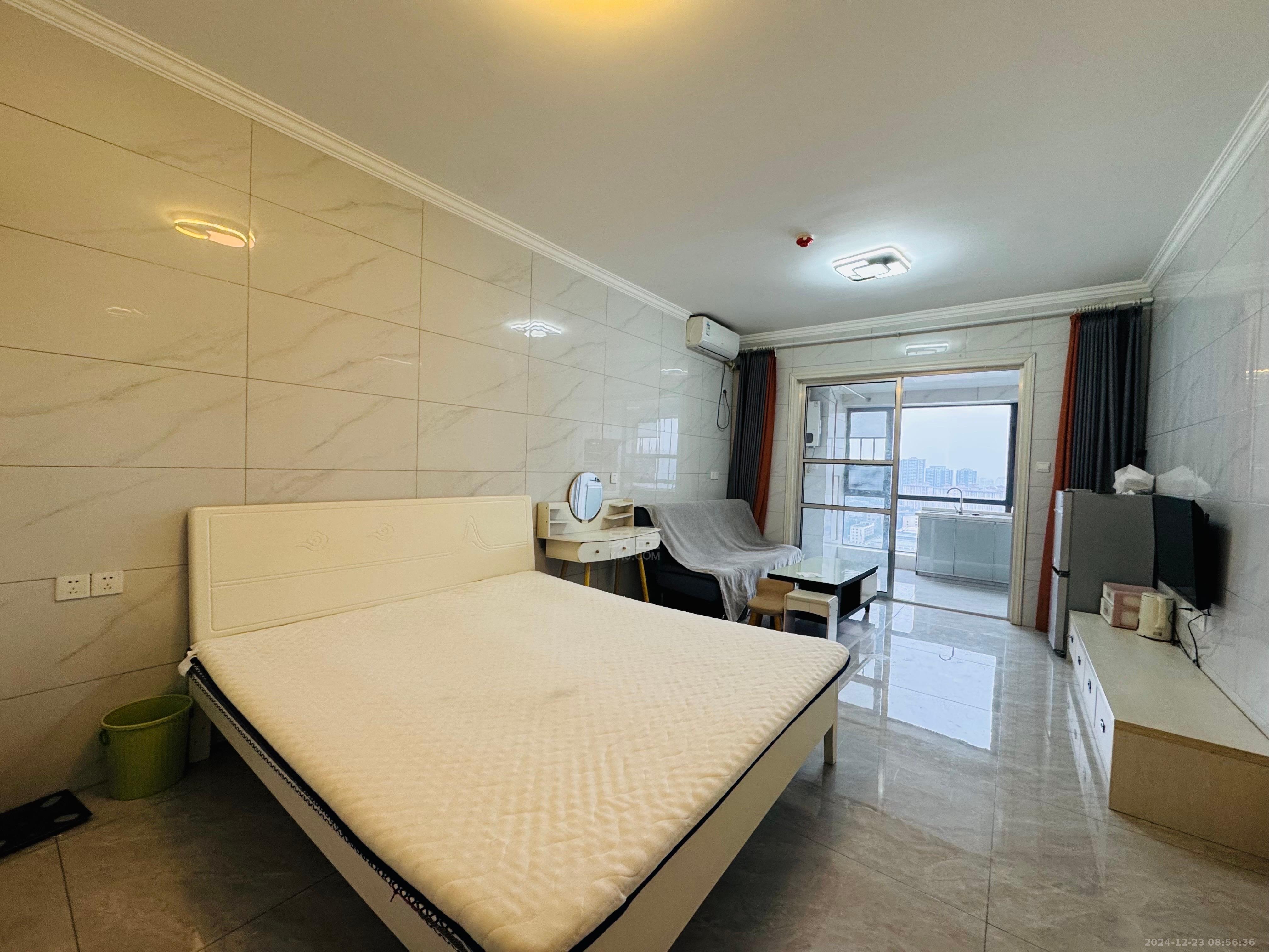 山水洲城华晨第一城 1室1厅1卫 1300.0元/月 山水洲城华晨第一城 1室1厅1卫 1300.0元/月室内图