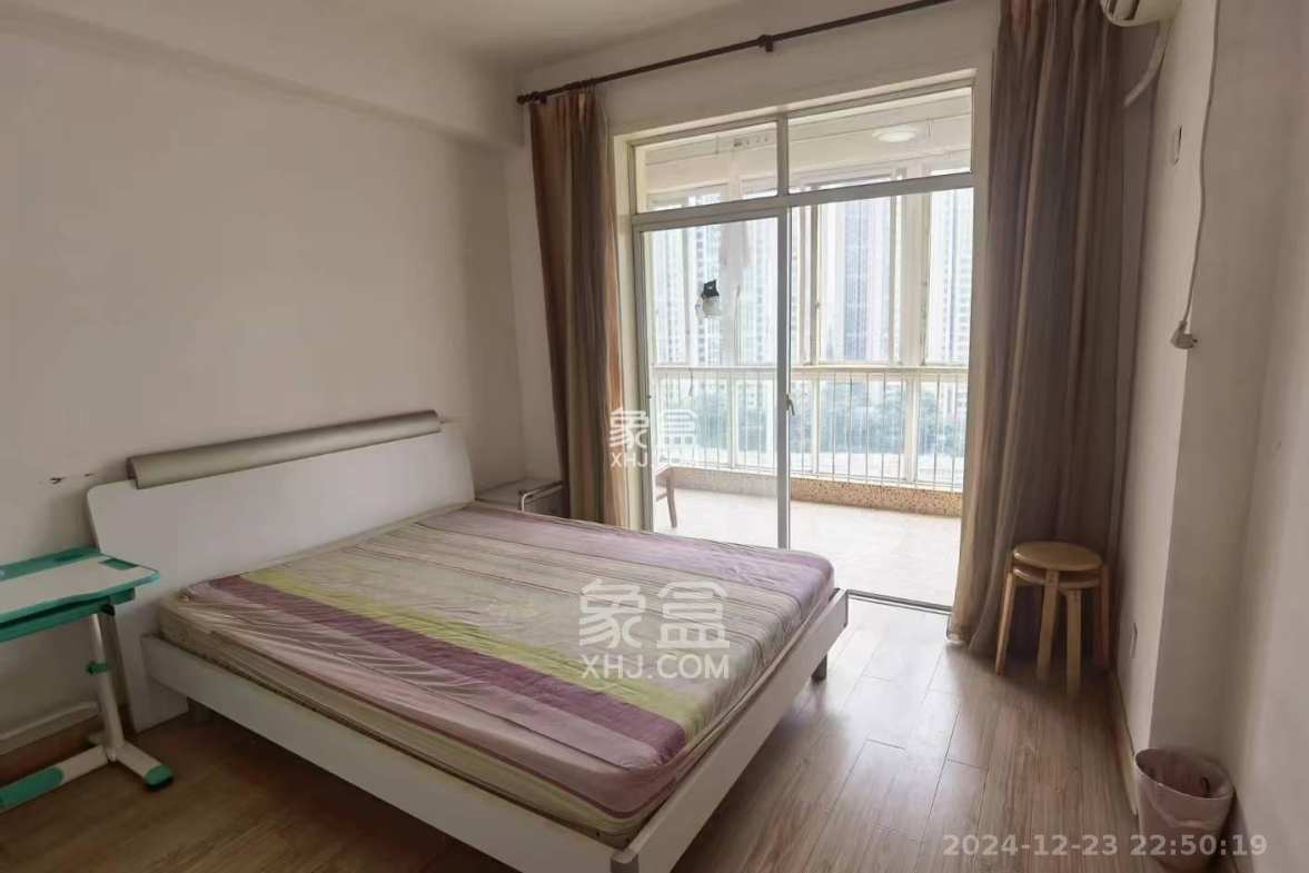 华银园 3室2厅2卫 2000.0元/月 华银园 3室2厅2卫 2000.0元/月室内图