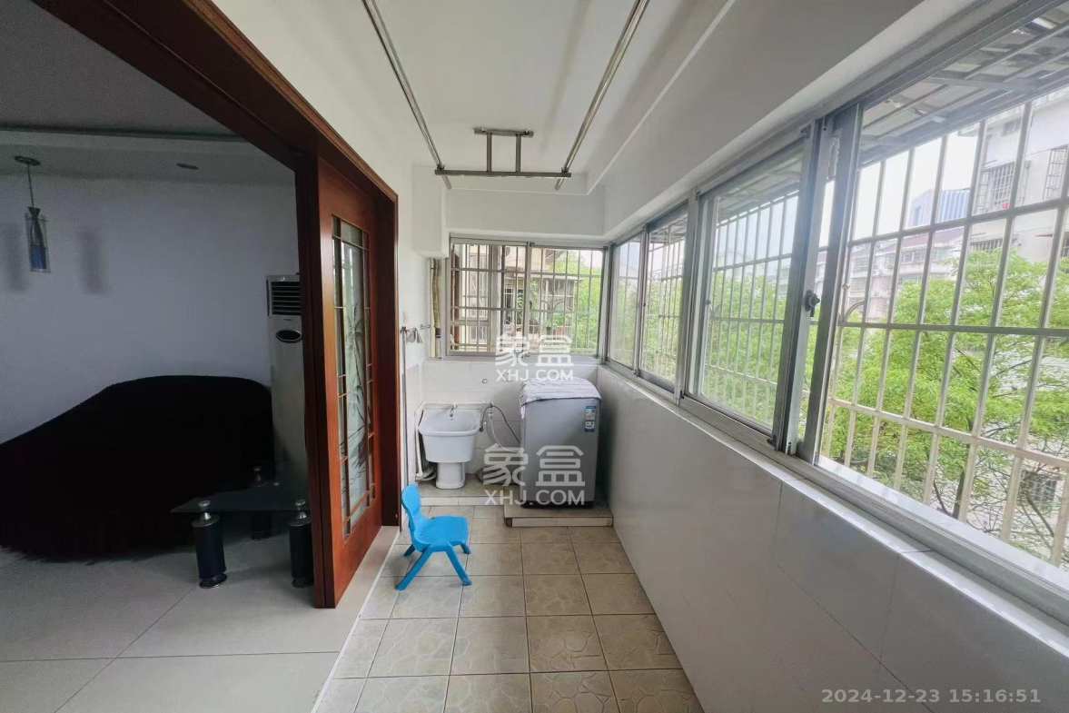 佳园星城 3室2厅1卫 1800.0元/月 佳园星城 3室2厅1卫 1800.0元/月室内图