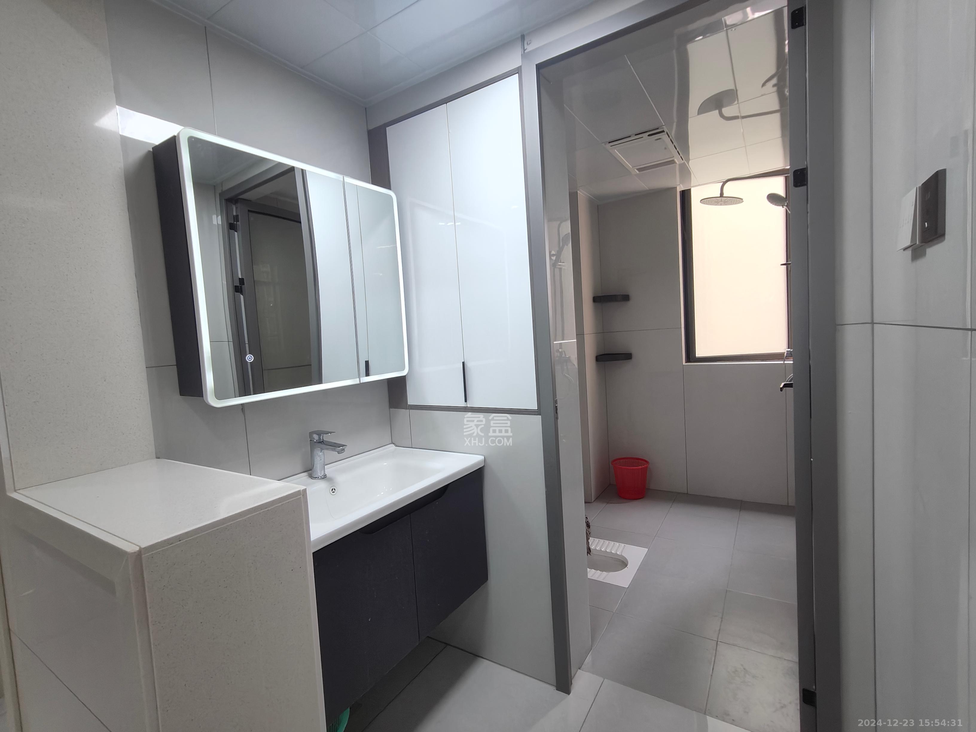 真人桥家园二期 3室2厅2卫 2200.0元/月 真人桥家园二期 3室2厅2卫 2200.0元/月室内图