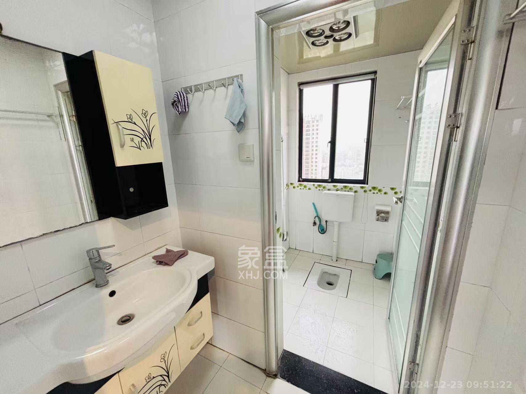 青园  3室2厅1卫    2300.0元/月 青园  3室2厅1卫    2300.0元/月室内图