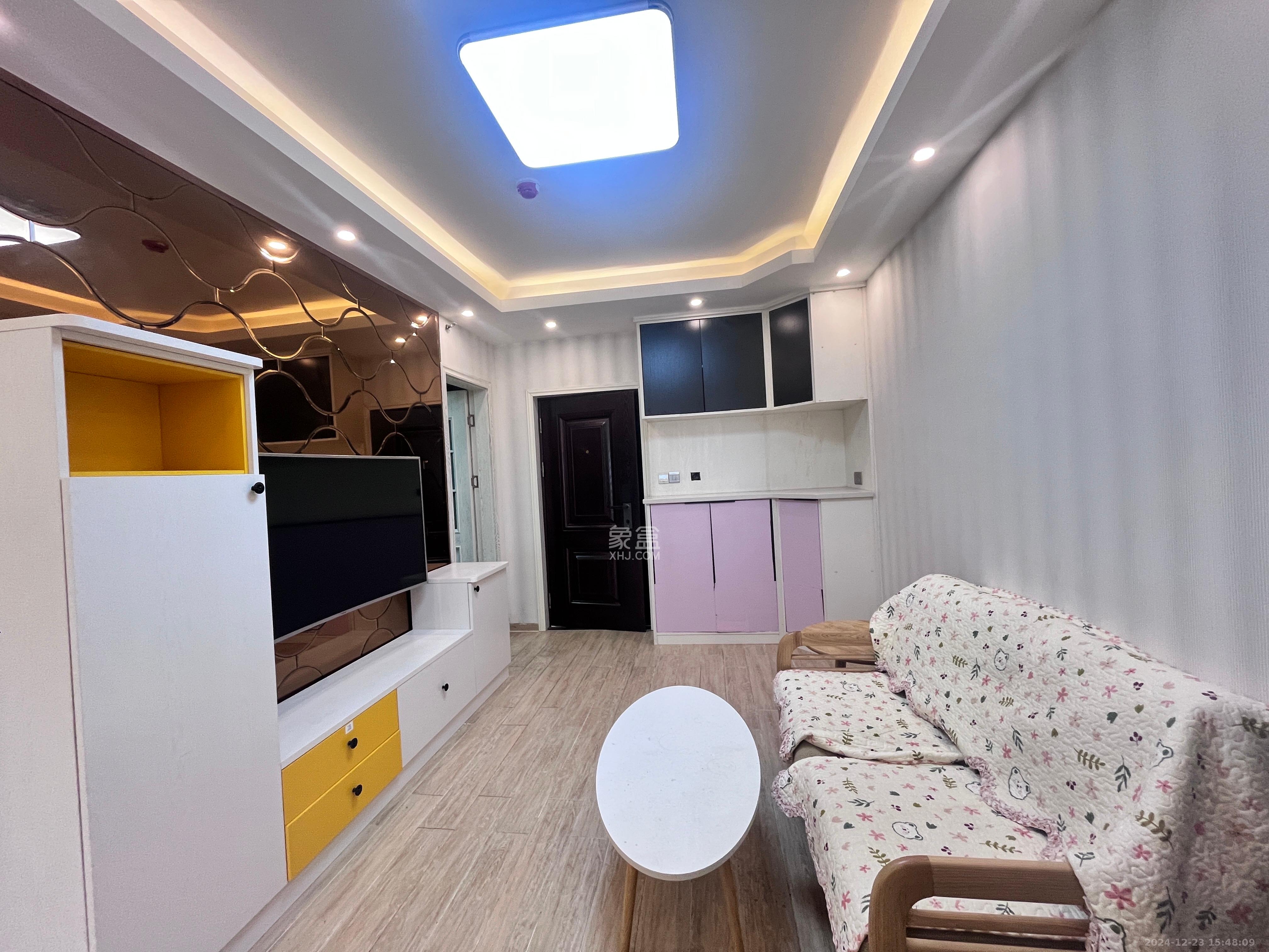 北辰三角洲E3区 1室1厅1卫 2700.0元/月 北辰三角洲E3区 1室1厅1卫 2700.0元/月室内图