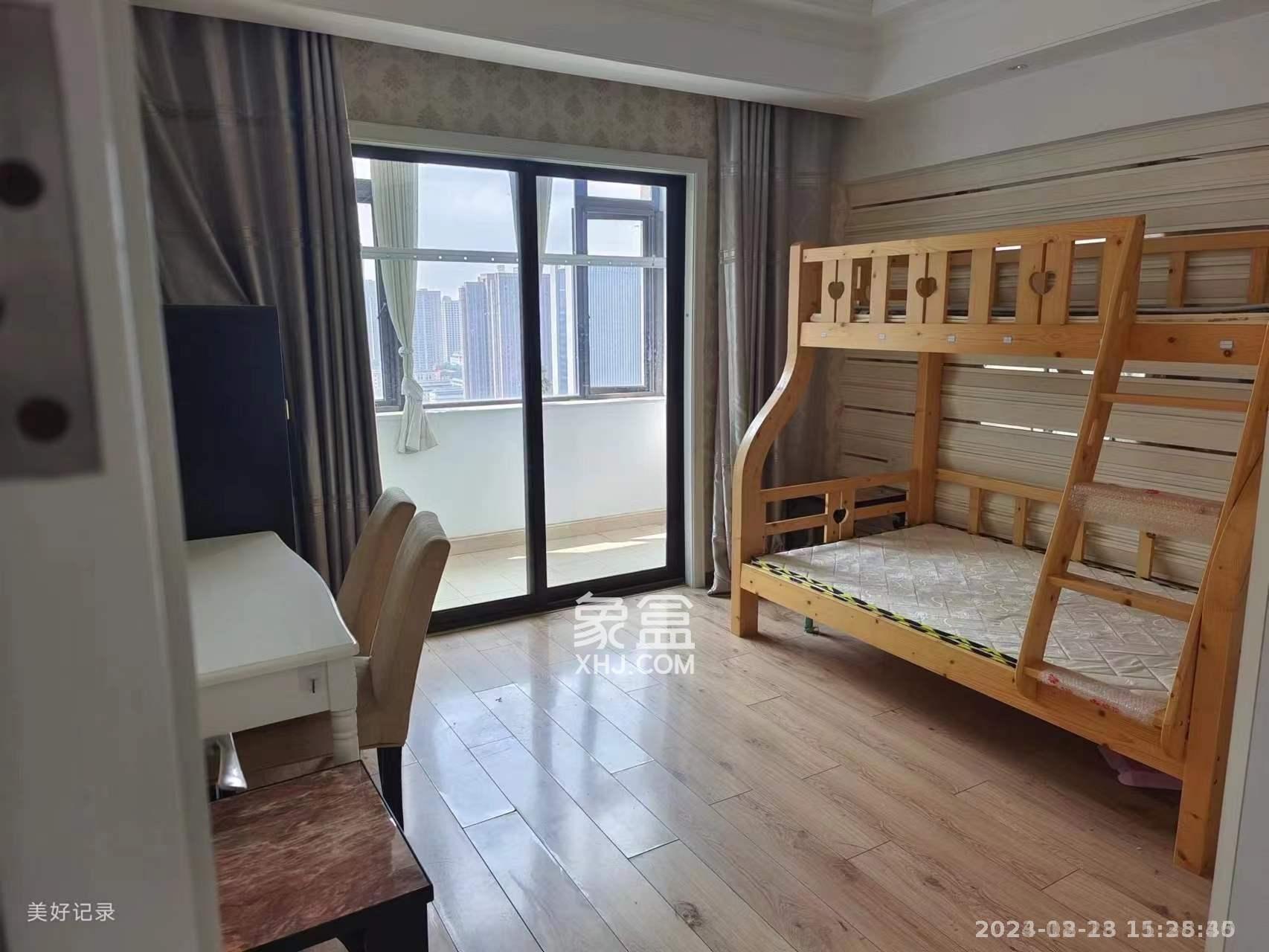 喜盈门范城  1室2厅1卫    2600.0元/月室内图