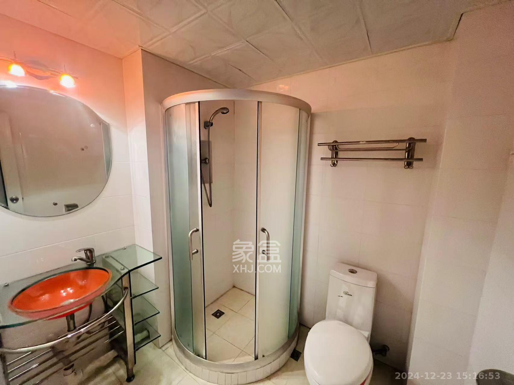 佳园星城 3室2厅1卫 1800.0元/月 佳园星城 3室2厅1卫 1800.0元/月室内图