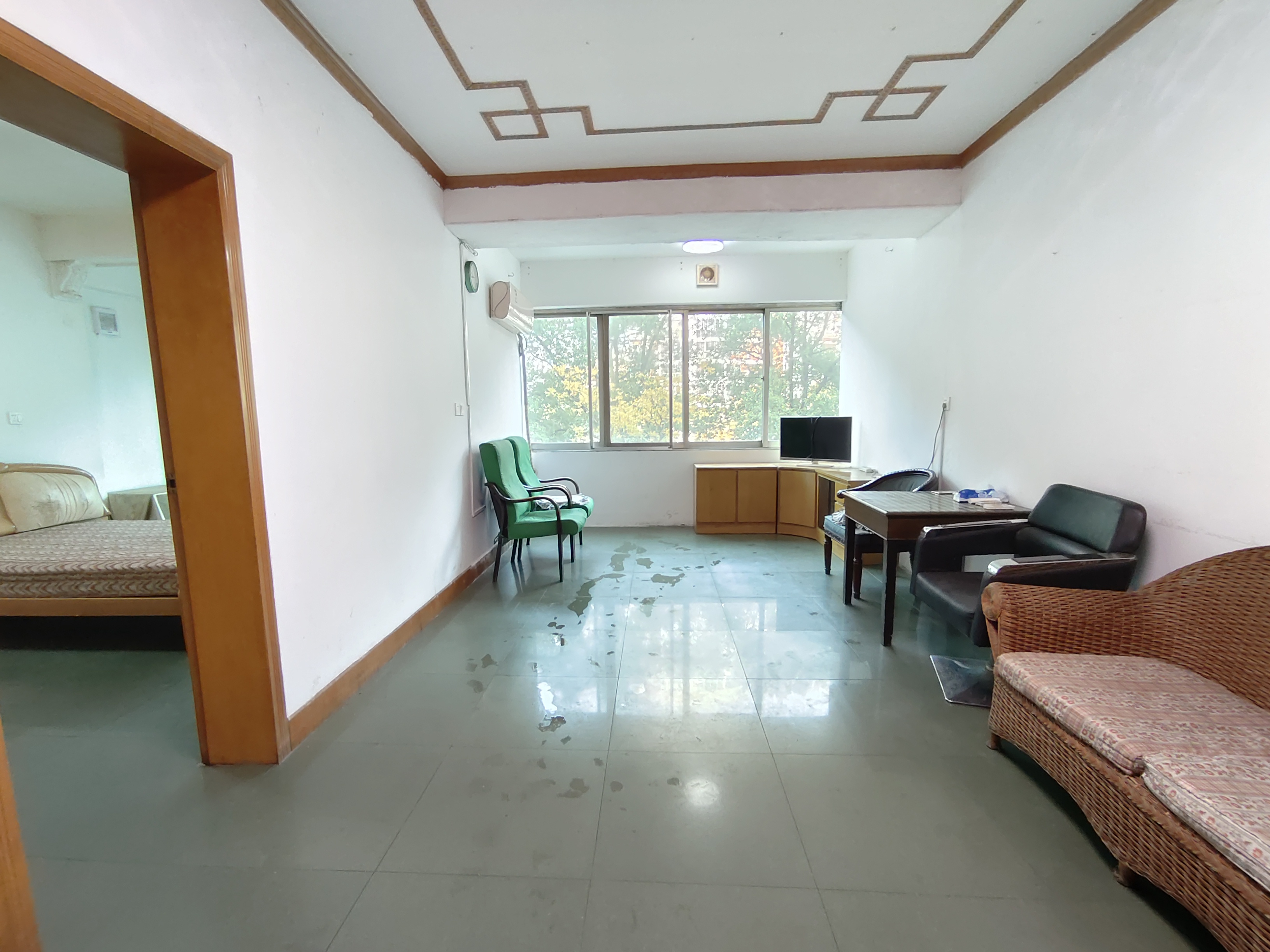 嵩山公寓 1室1厅1卫 1100.0元/月 嵩山公寓 1室1厅1卫 1100.0元/月户型图