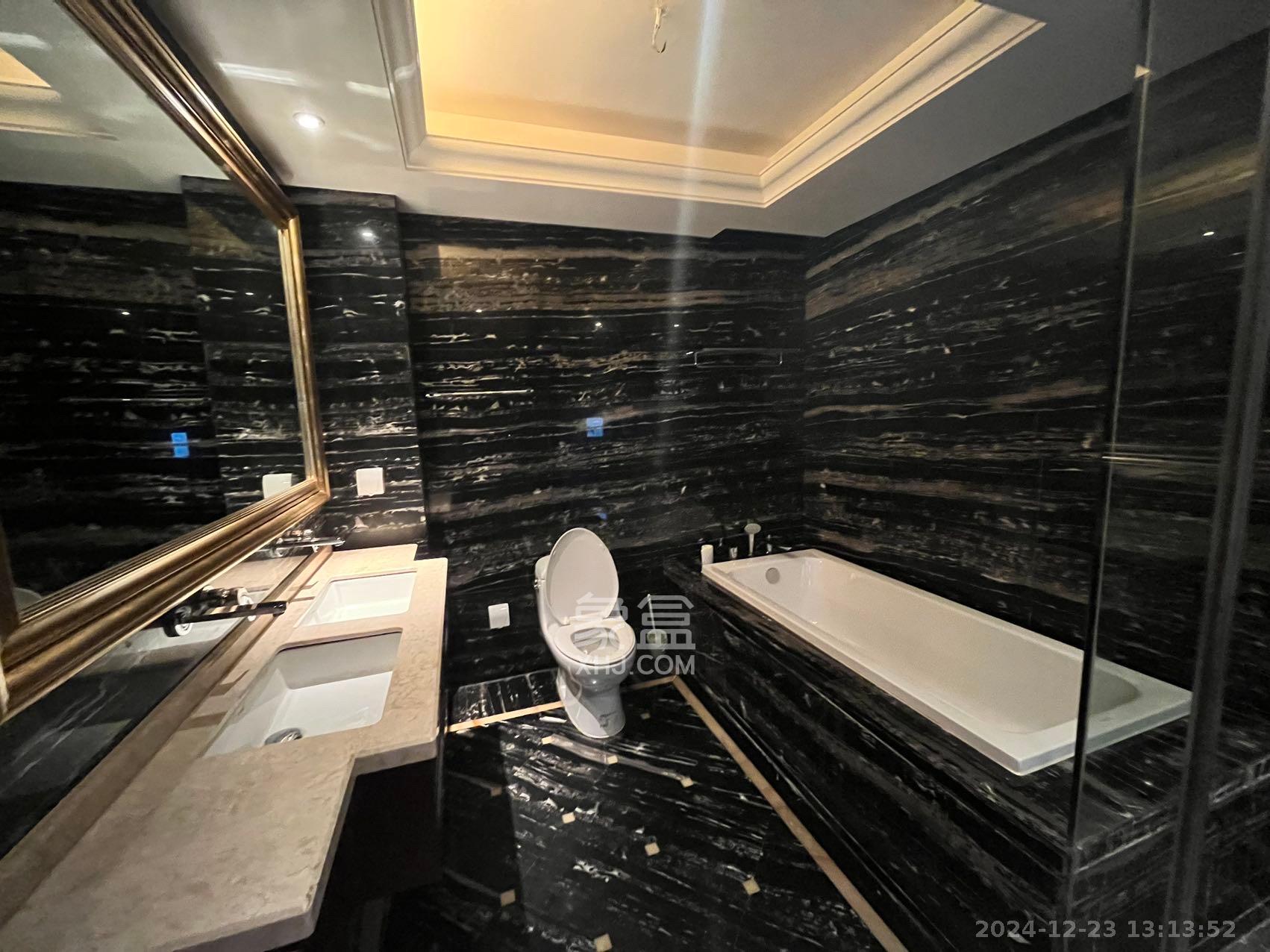 运达中央广场一、二期 3室2厅2卫 12000.0元/月 运达中央广场一、二期 3室2厅2卫 12000.0元/月室内图