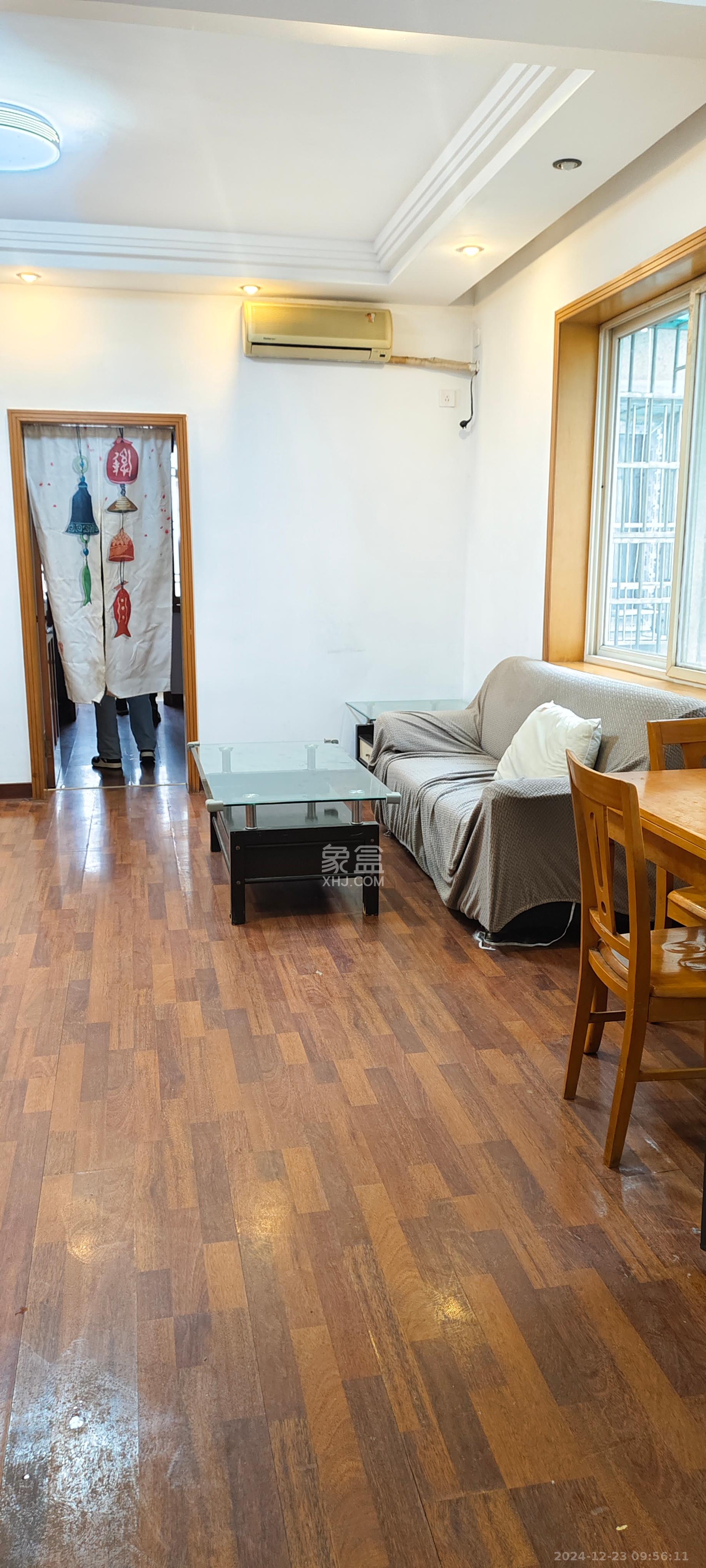 造纸厂宿舍 1室1厅1卫 1500.0元/月 造纸厂宿舍 1室1厅1卫 1500.0元/月室内图