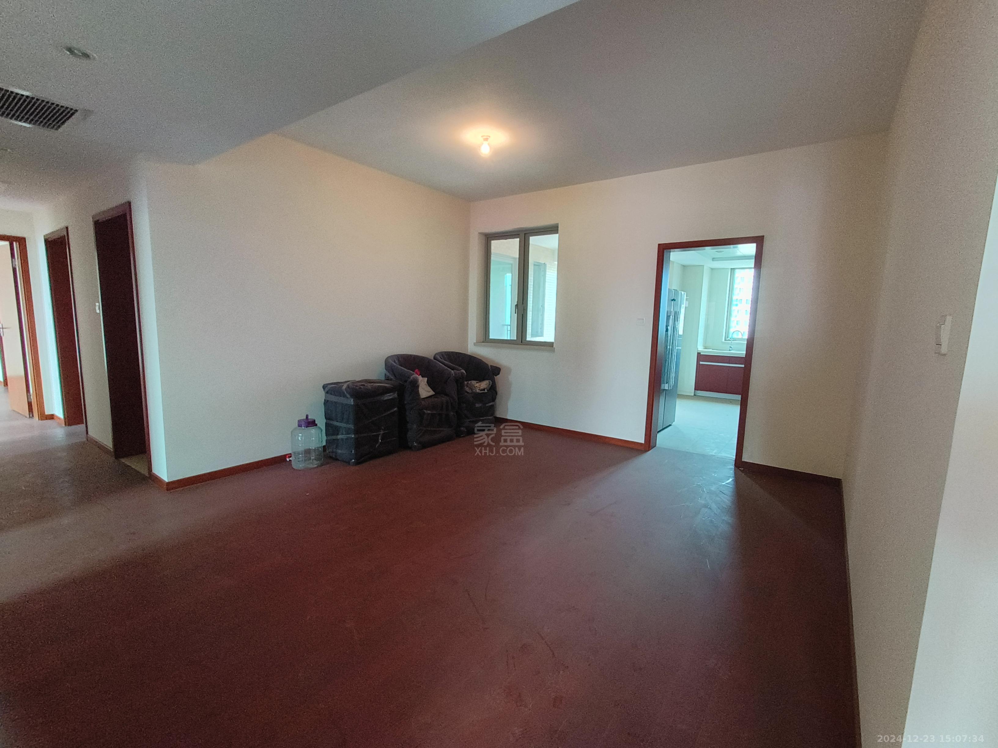 晋合湘水湾一期 4室2厅2卫 5000.0元/月 晋合湘水湾一期 4室2厅2卫 5000.0元/月室内图