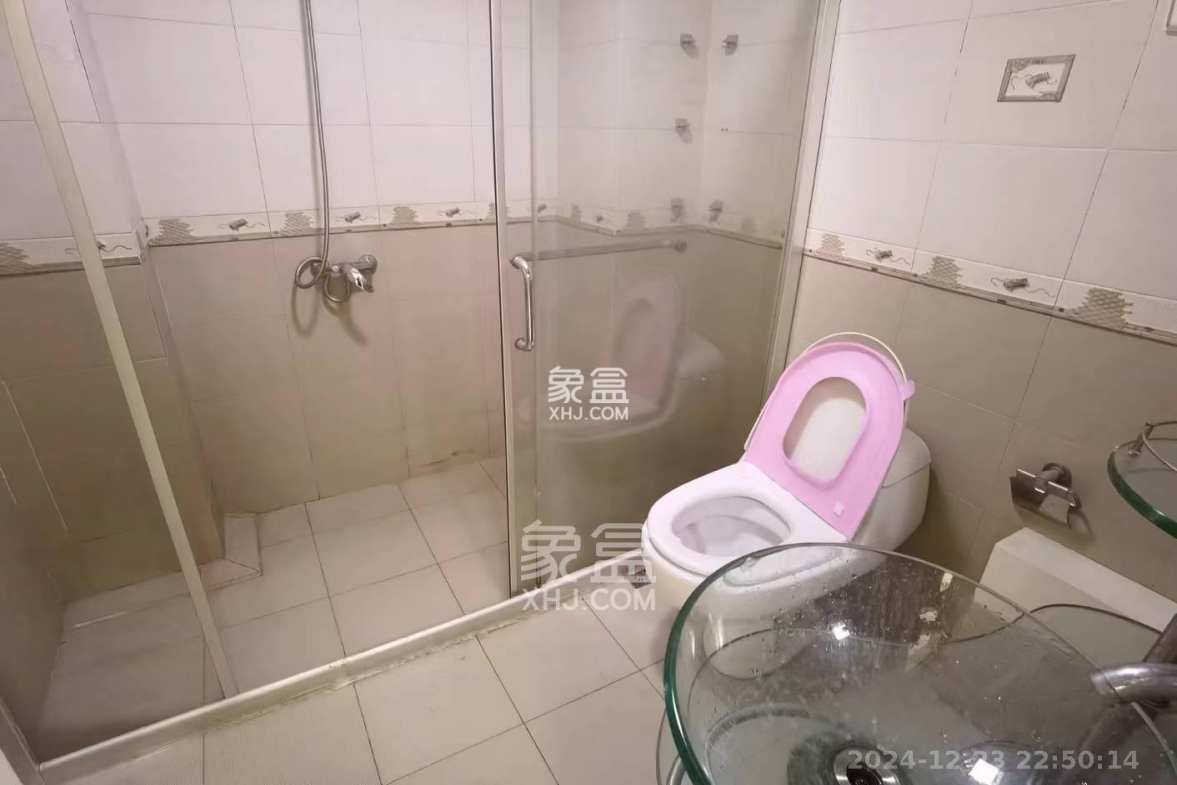 华银园 3室2厅2卫 2000.0元/月 华银园 3室2厅2卫 2000.0元/月室内图