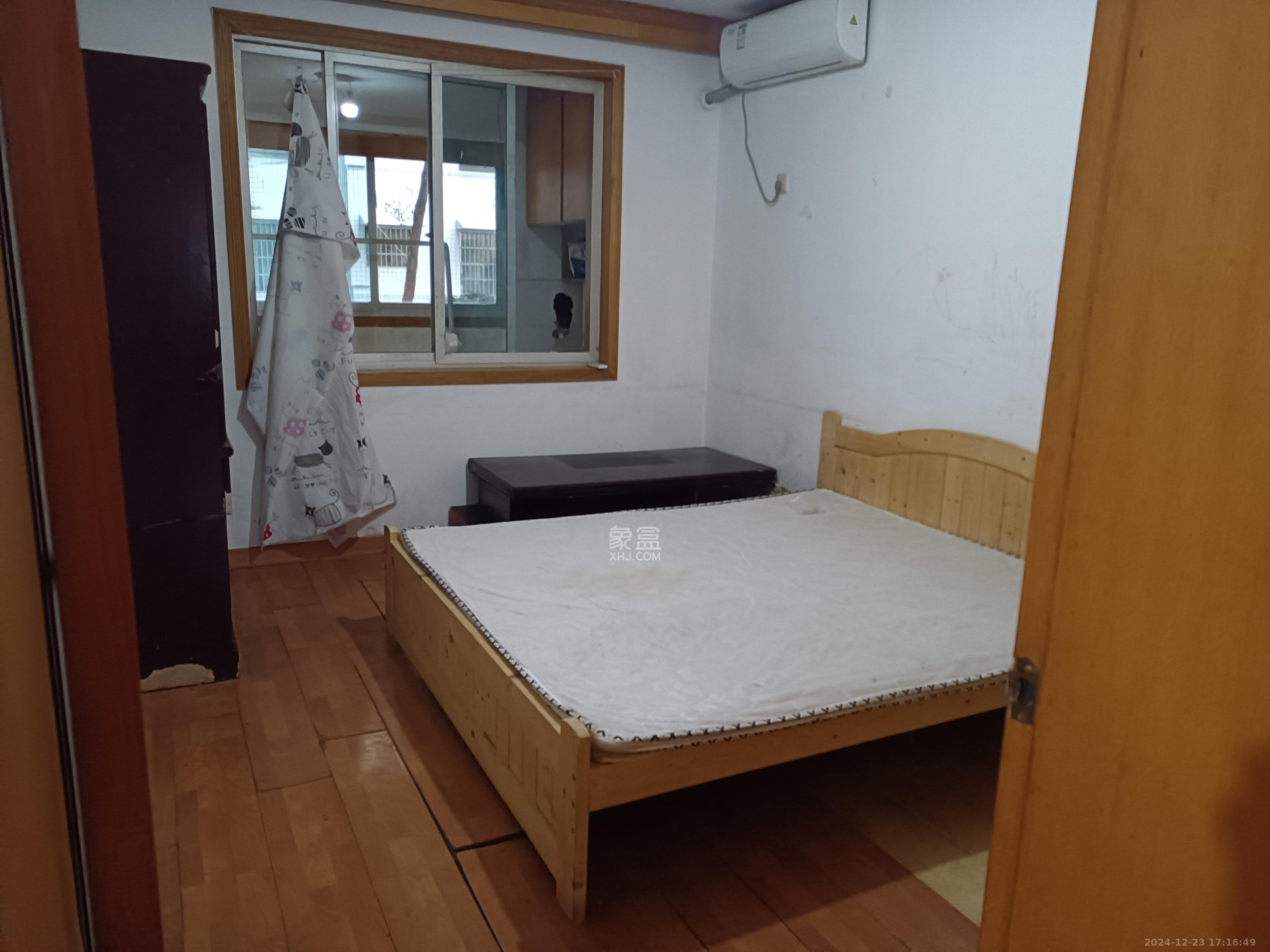 体育局宿舍  2室1厅1卫   1800.00元/月室内图