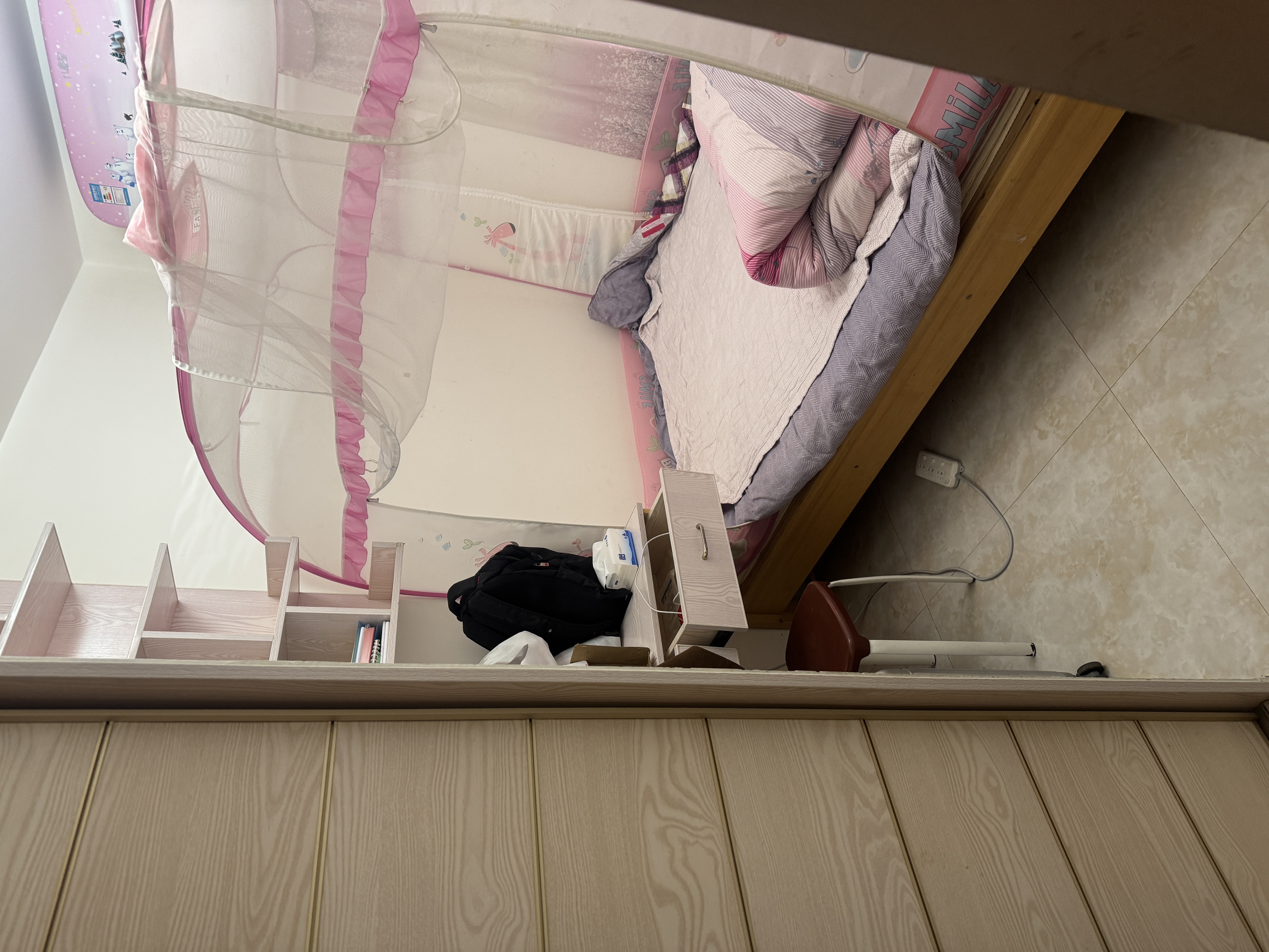 银谷苑 3室2厅2卫 105.0万 银谷苑 3室2厅2卫 105.0万卧室